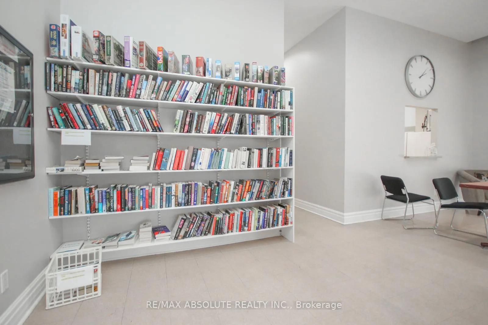 Photo 38 of Unit 806, 545 St Laurent Boulevard, Ottawa, Viscount Alexander Park — HOMEH