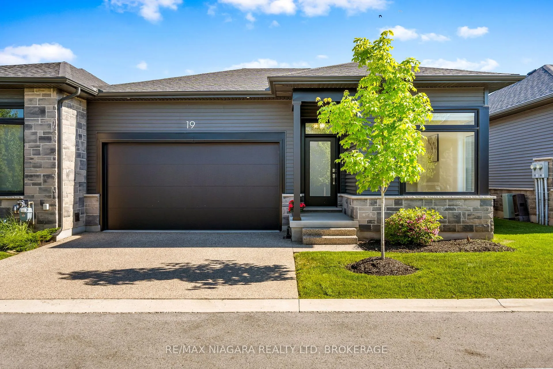Photo 1 of Unit 19, 8974 Willoughby Drive, Niagara Falls, Chippawa — HOMEH