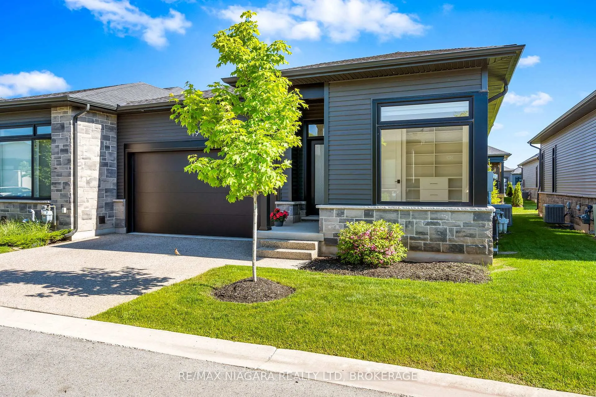 Photo 3 of Unit 19, 8974 Willoughby Drive, Niagara Falls, Chippawa — HOMEH