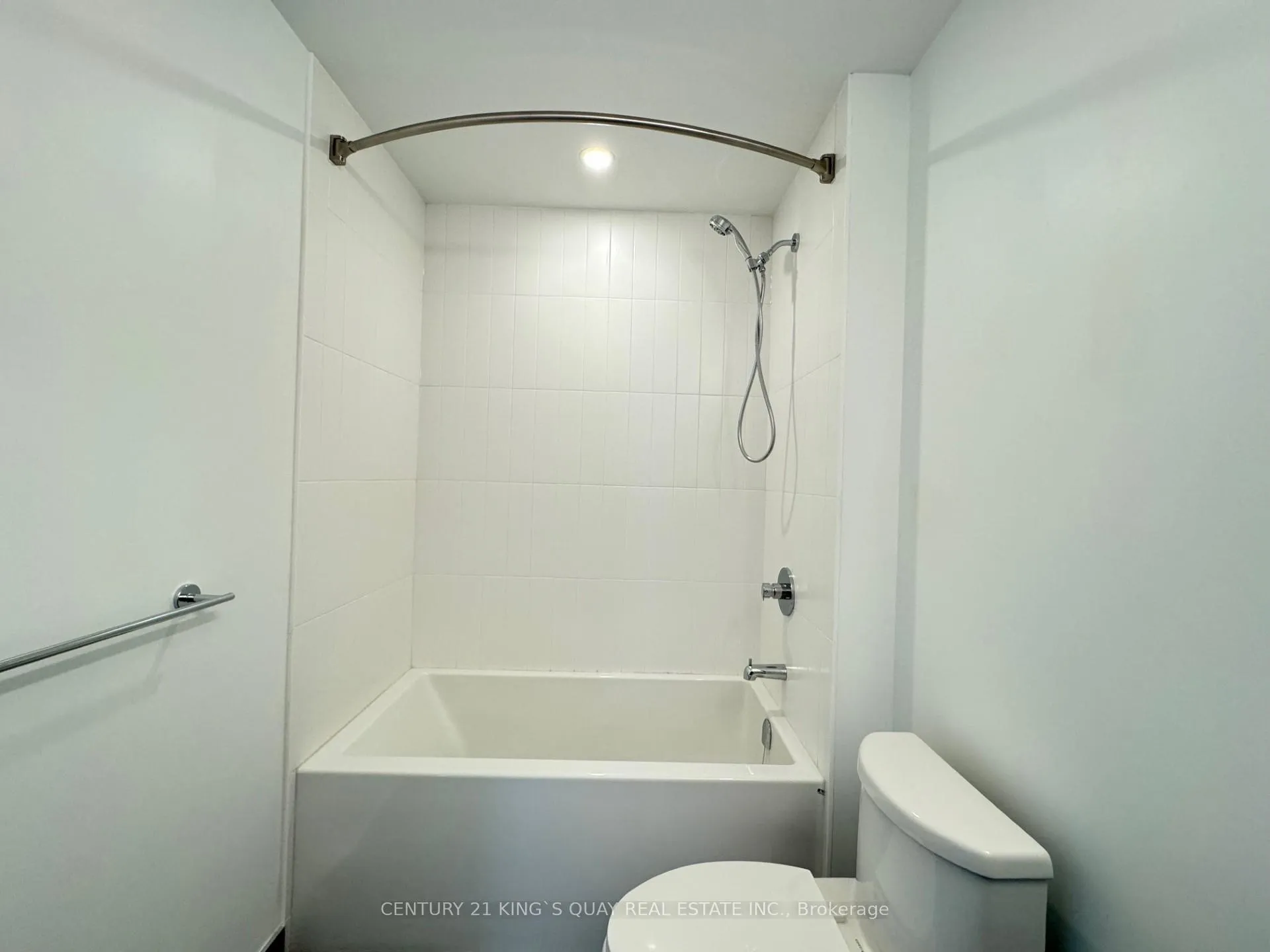 Photo 10 of Unit 308, 385 Arctic Red Drive, Oshawa, Windfields — HOMEH