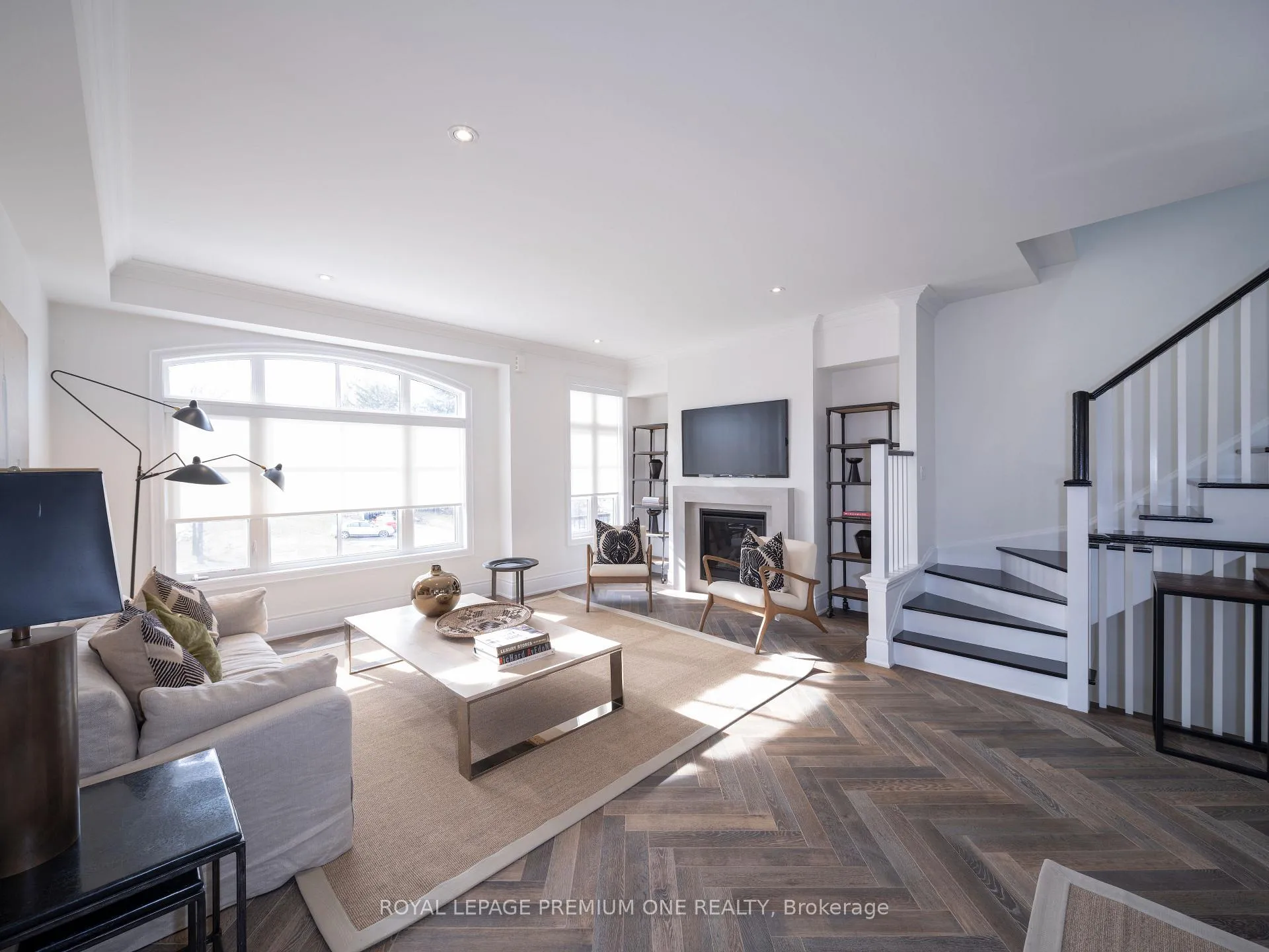 Photo 13 of 70A Thomas Street, Mississauga, Streetsville — HOMEH