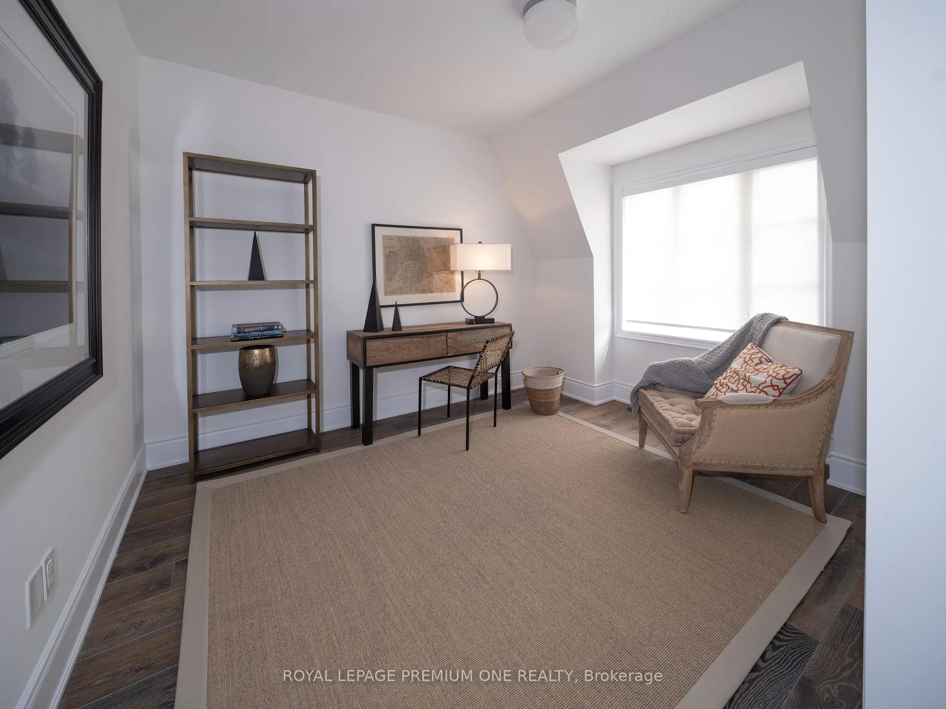Photo 18 of 70A Thomas Street, Mississauga, Streetsville — HOMEH