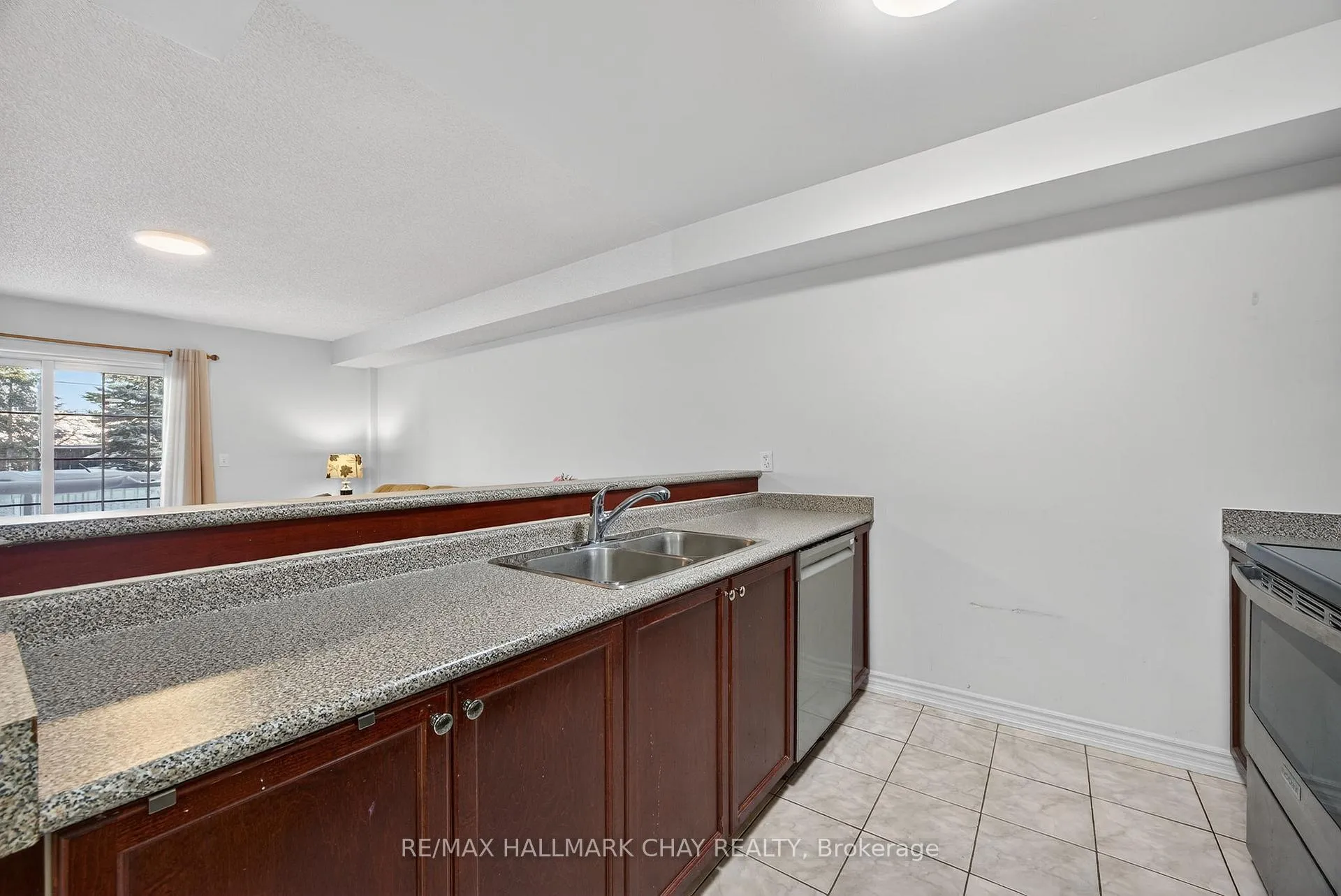 Photo 9 of Unit 3, 41 Coulter Street, Barrie, Sunnidale — HOMEH