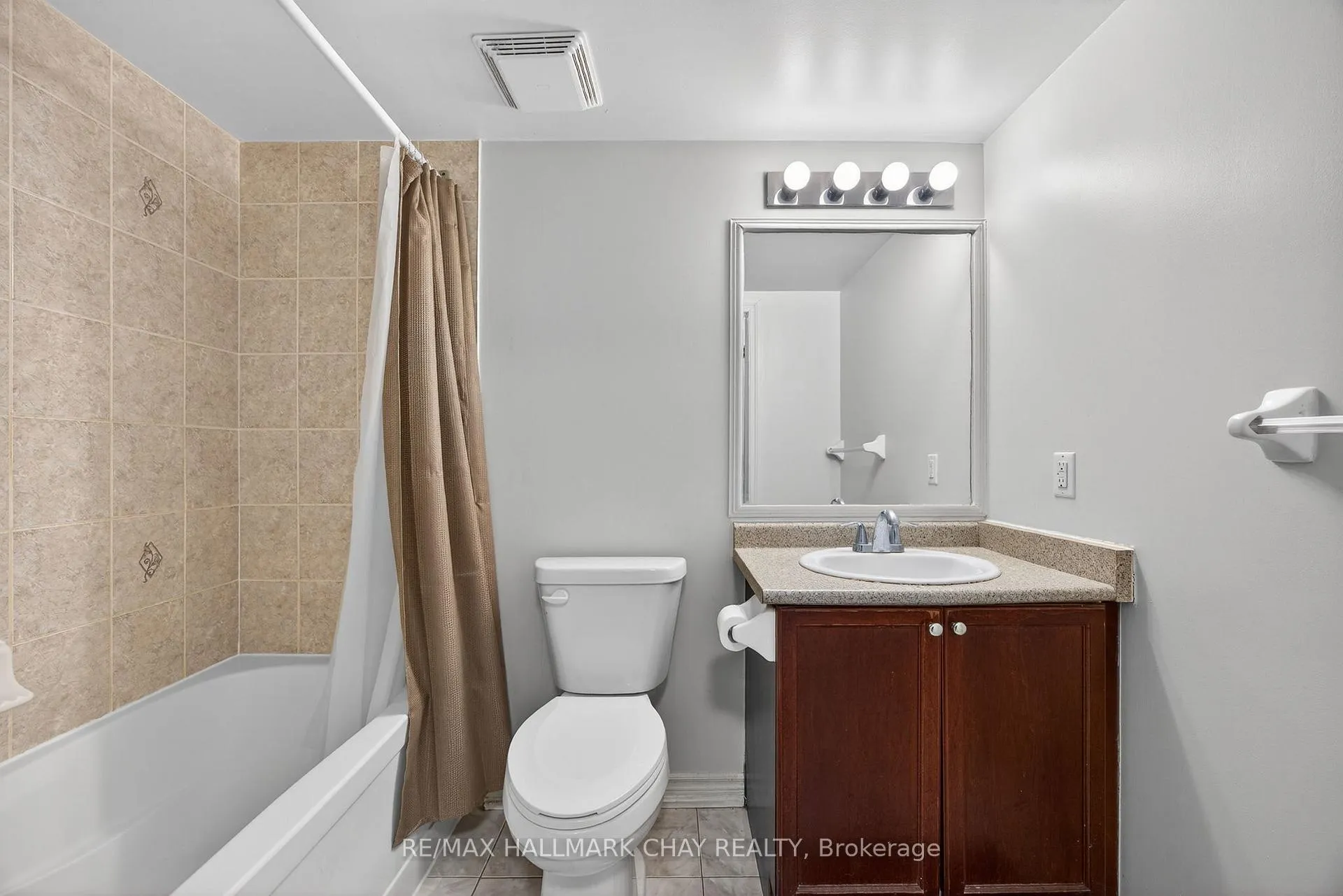 Photo 25 of Unit 3, 41 Coulter Street, Barrie, Sunnidale — HOMEH