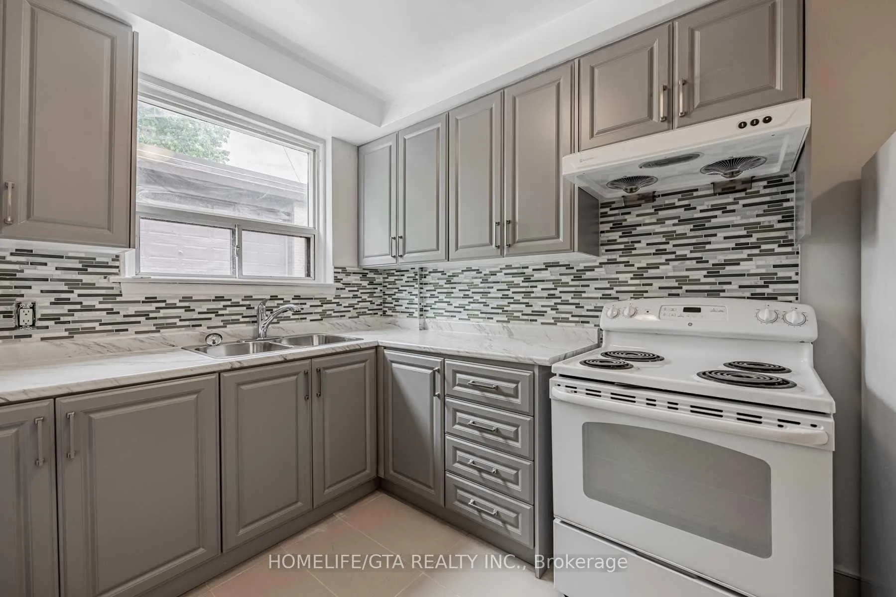Photo 13 of Unit 1, 2255 Kipling Avenue, Etobicoke, Rexdale-Kipling — HOMEH
