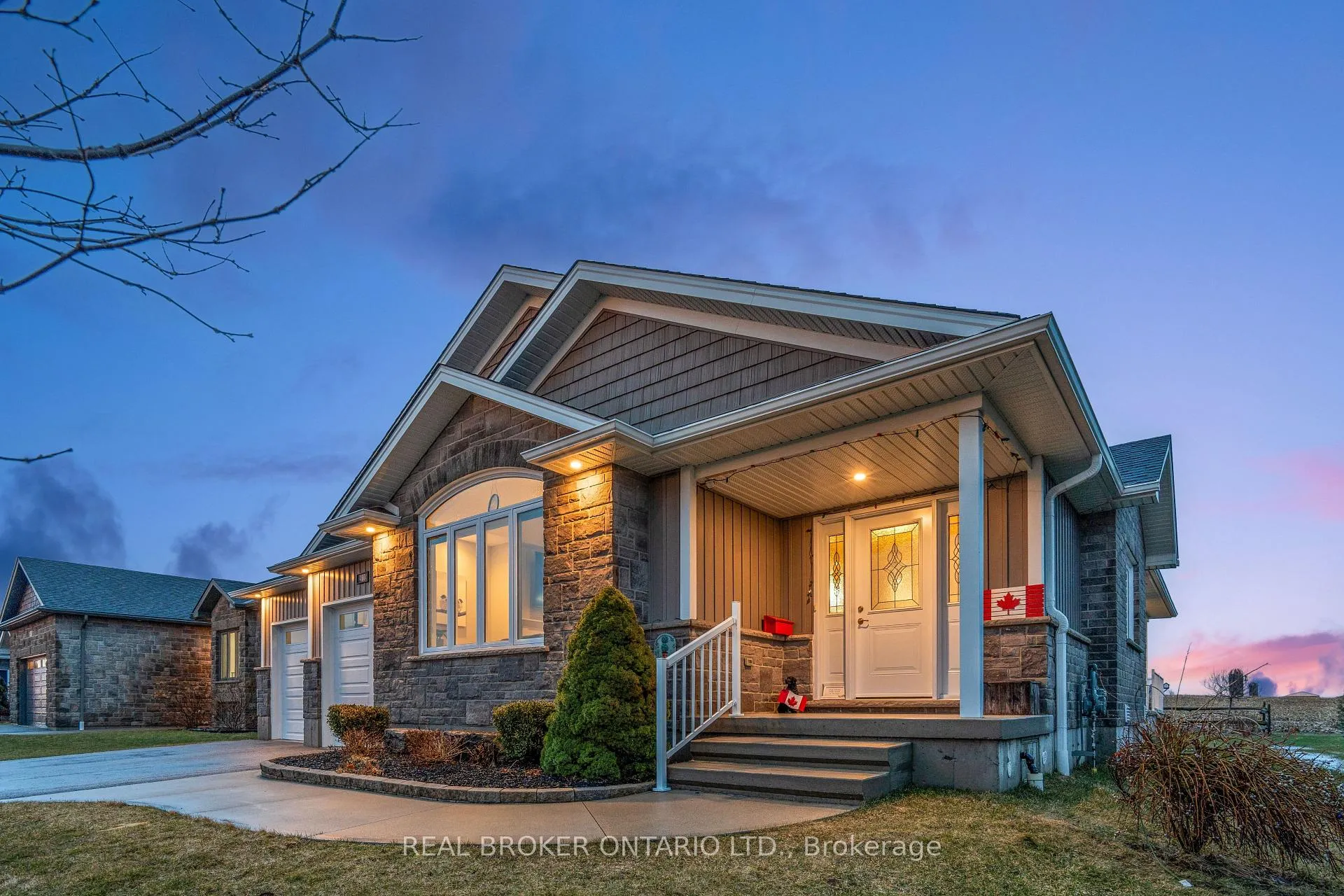 Photo 4 of 480 Grand Trunk Street, Minto — HOMEH