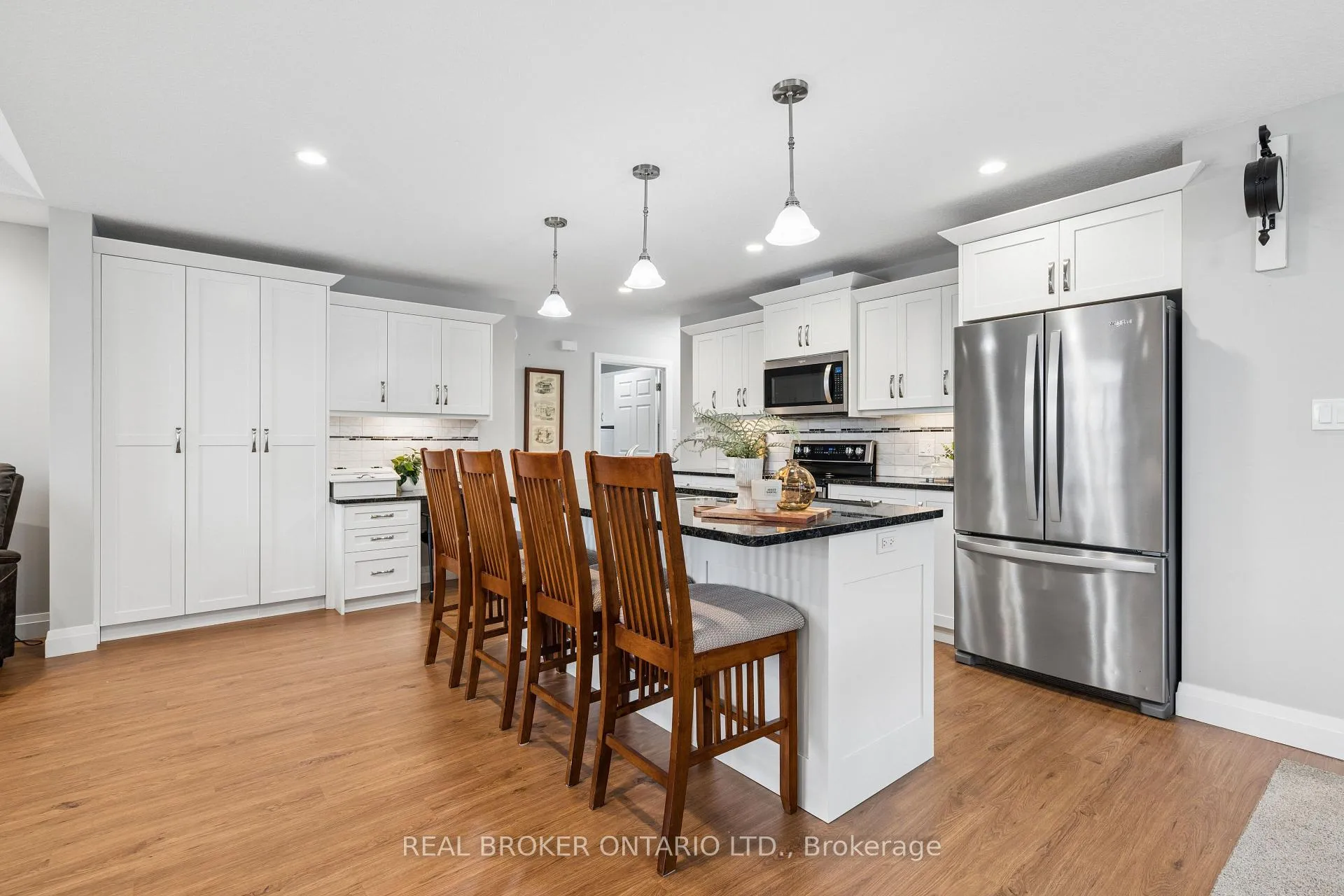 Photo 10 of 480 Grand Trunk Street, Minto — HOMEH