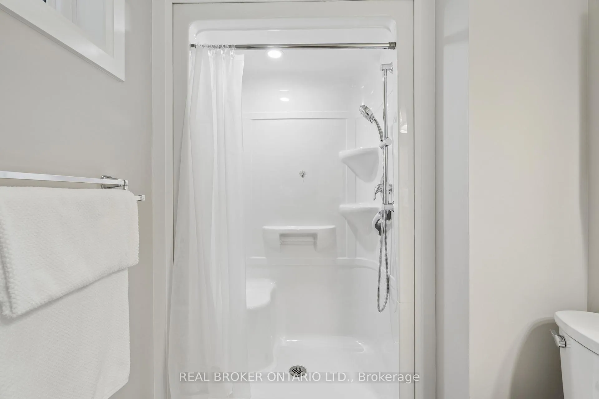 Photo 23 of 480 Grand Trunk Street, Minto — HOMEH