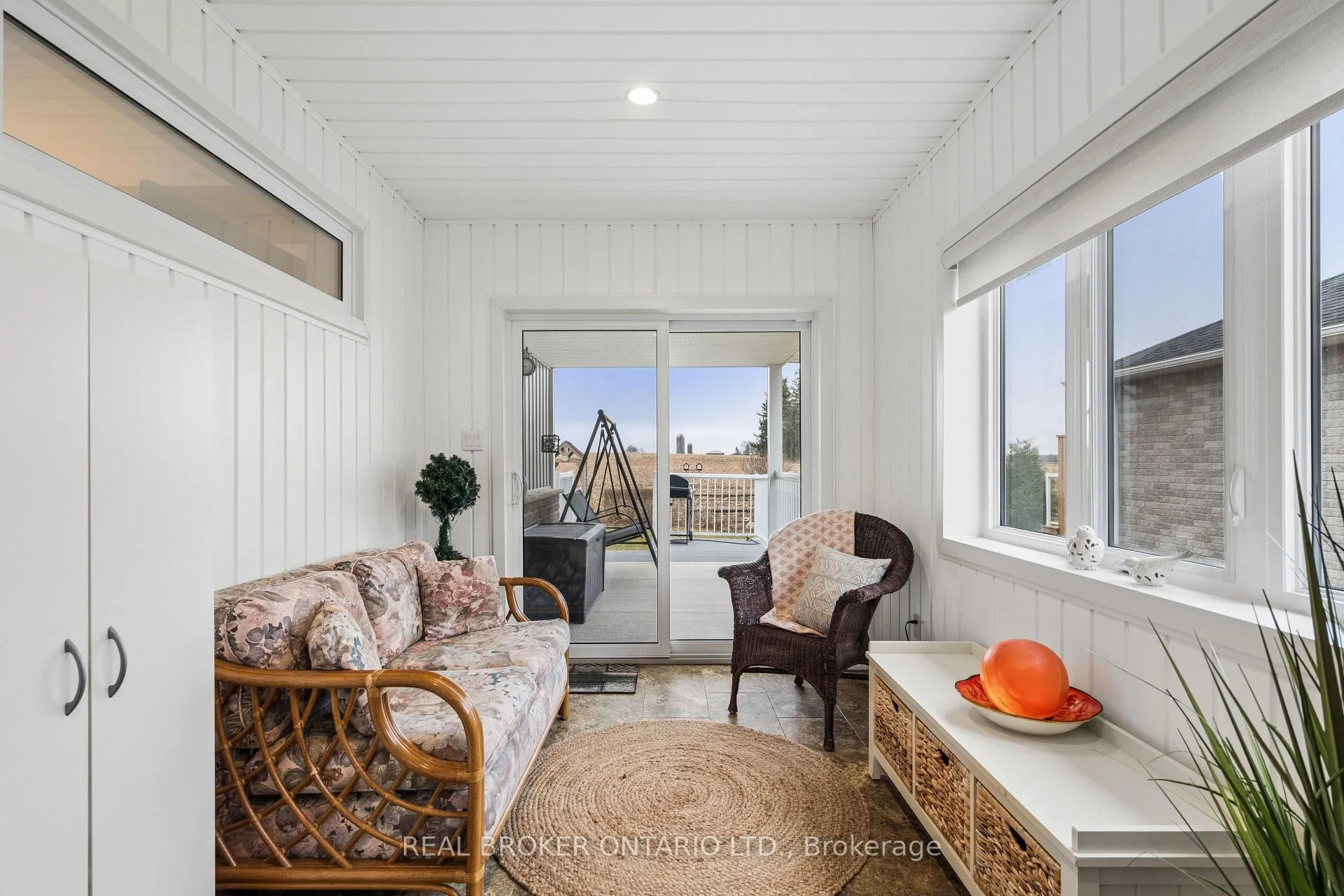 Photo 31 of 480 Grand Trunk Street, Minto — HOMEH