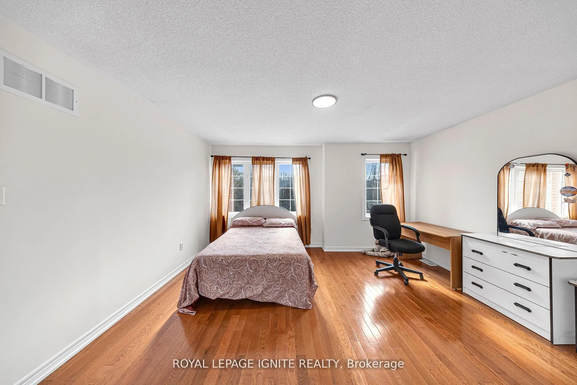 Photo 35 of 59 Boswell Road, Markham, Box Grove — HOMEH