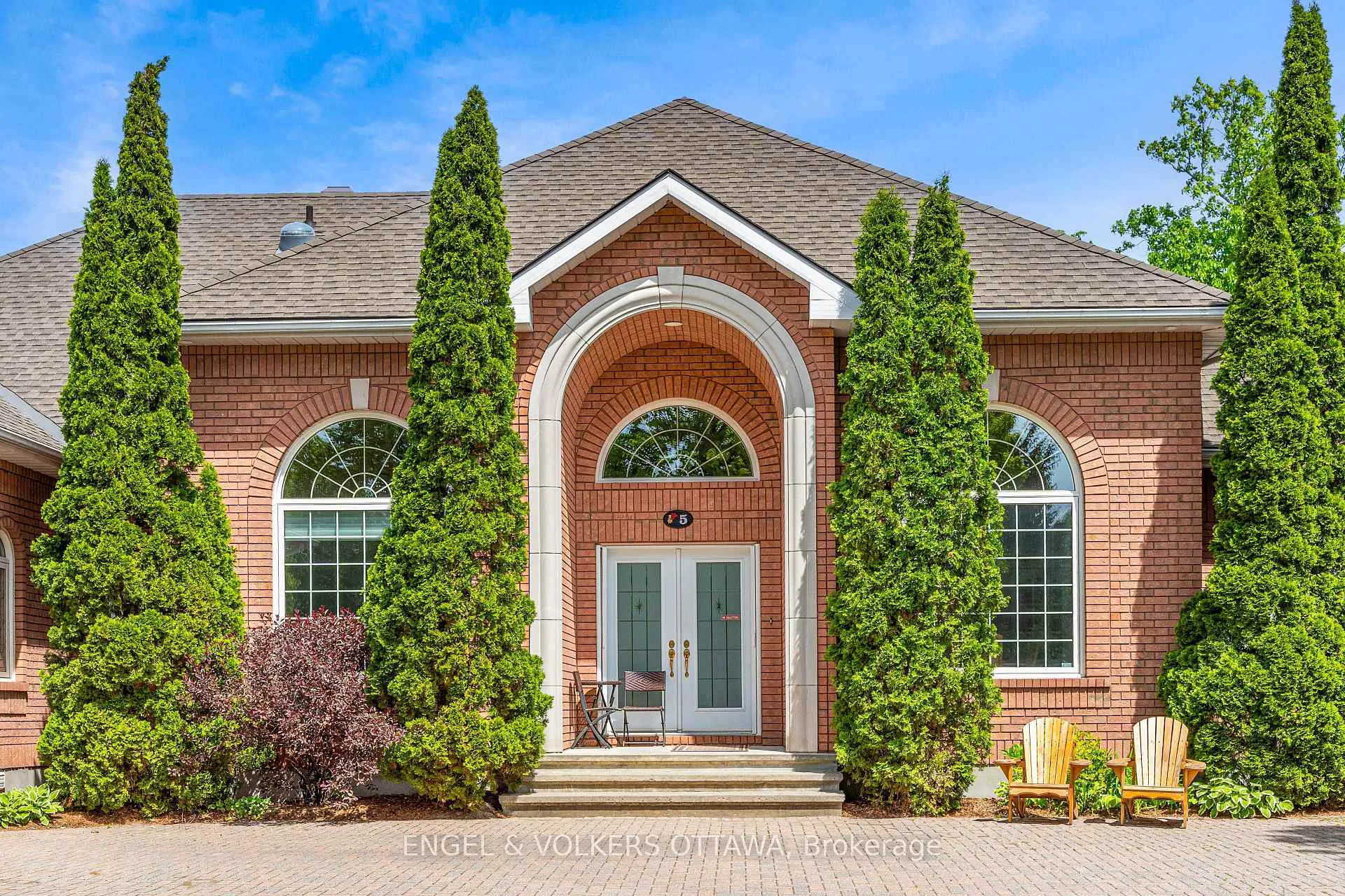 Photo 2 of 5 Countryside Green, Ottawa, Cedar Hill/Orchard Estates — HOMEH