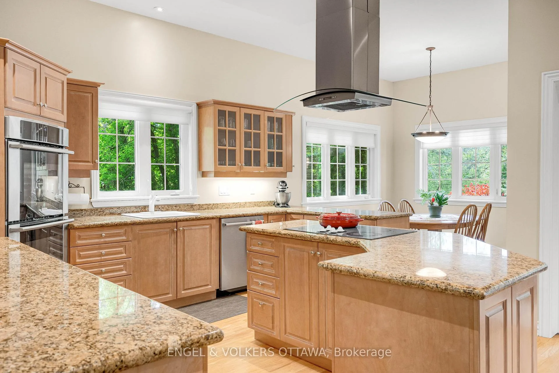 Photo 17 of 5 Countryside Green, Ottawa, Cedar Hill/Orchard Estates — HOMEH