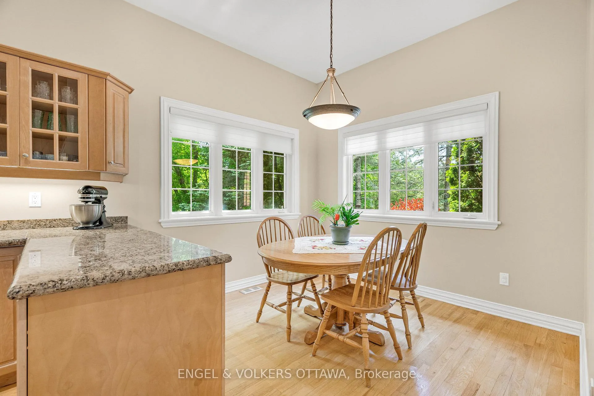 Photo 18 of 5 Countryside Green, Ottawa, Cedar Hill/Orchard Estates — HOMEH