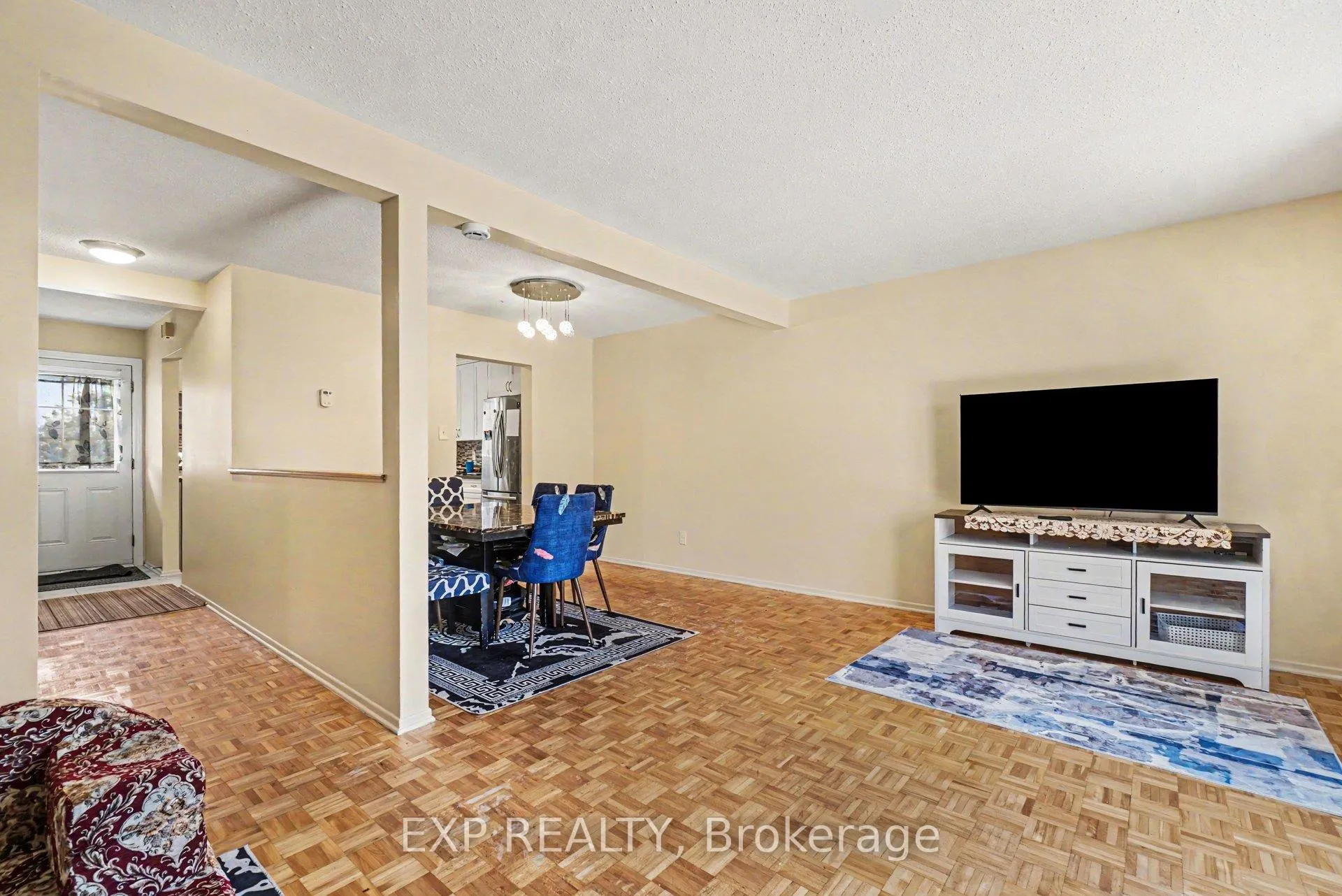 Photo 6 of Unit 6, 1565 Heron Road, Ottawa, Guildwood Estates - Urbandale Acres — HOMEH