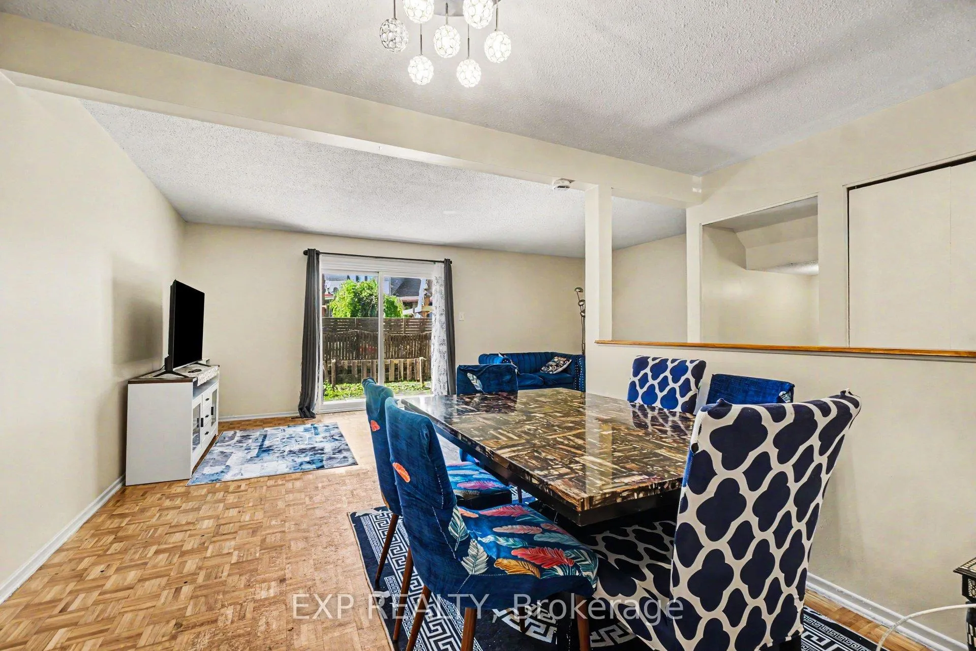 Photo 9 of Unit 6, 1565 Heron Road, Ottawa, Guildwood Estates - Urbandale Acres — HOMEH