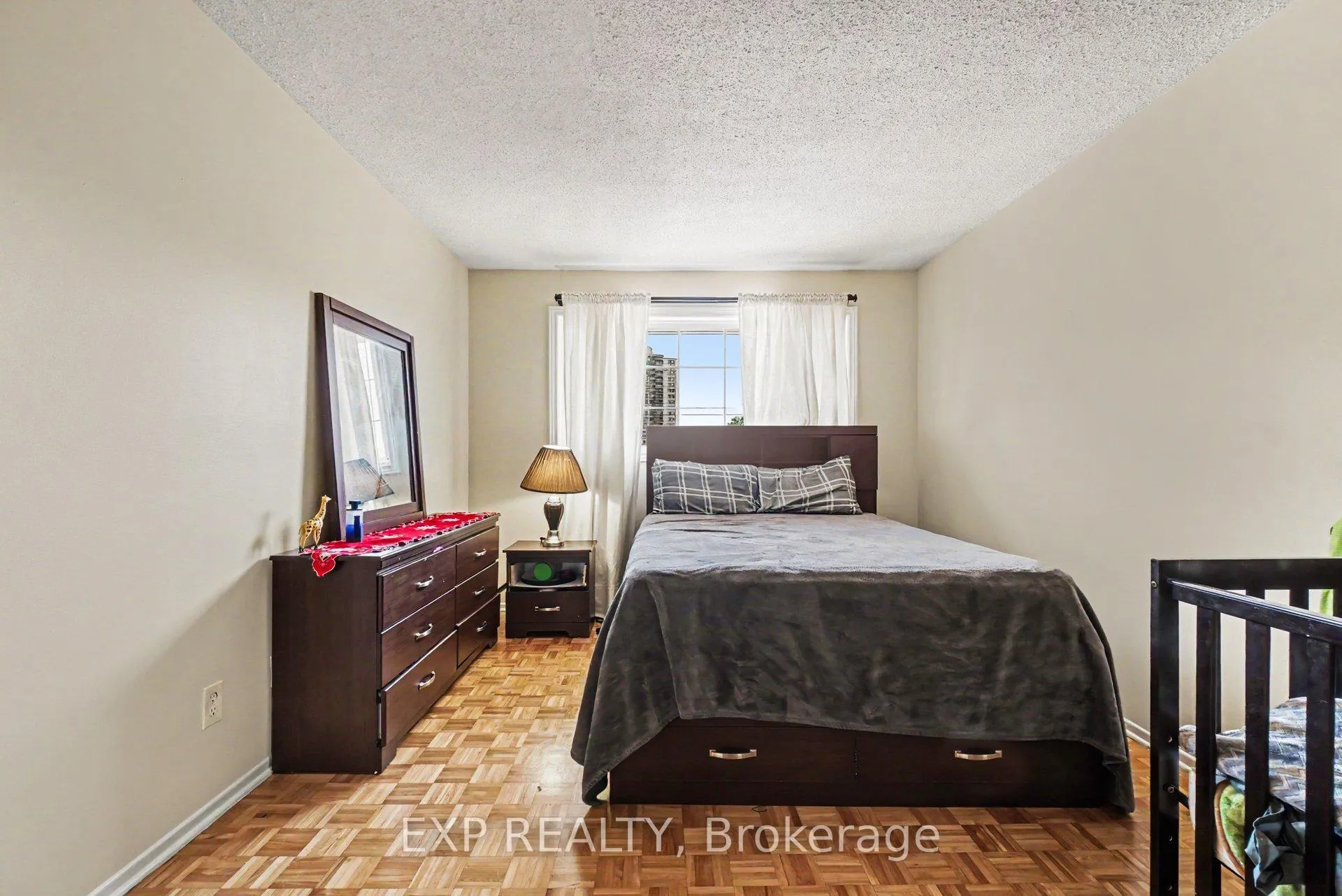 Photo 15 of Unit 6, 1565 Heron Road, Ottawa, Guildwood Estates - Urbandale Acres — HOMEH