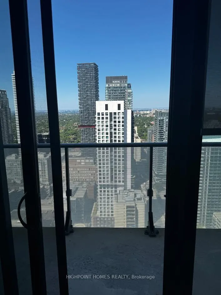 Photo 8 of Unit 4312, 161 Roehampton Avenue, Toronto, Mount Pleasant West — HOMEH