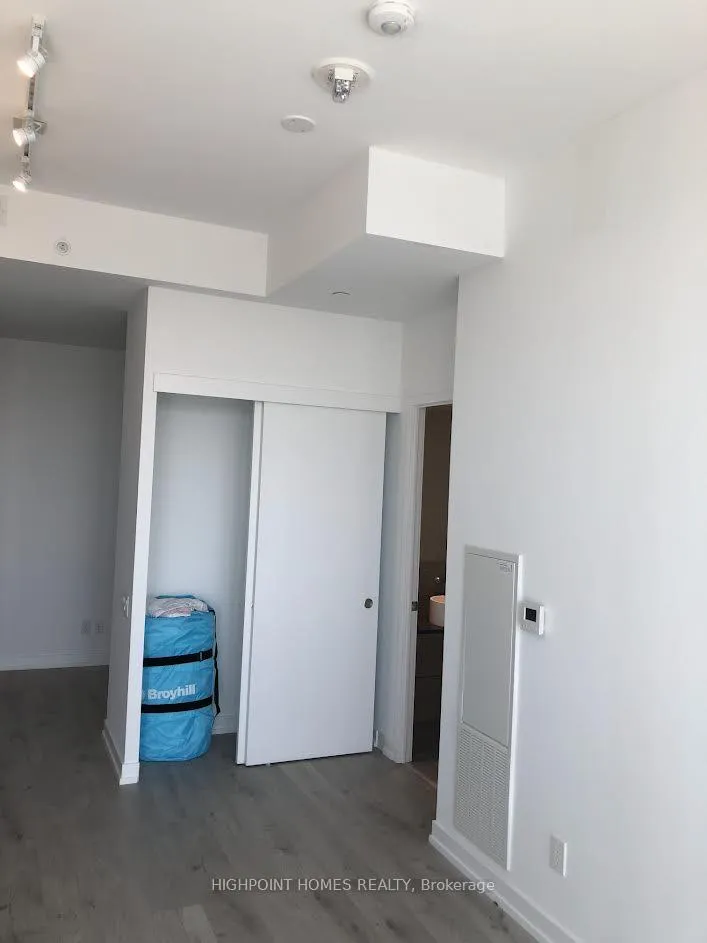 Photo 13 of Unit 4312, 161 Roehampton Avenue, Toronto, Mount Pleasant West — HOMEH