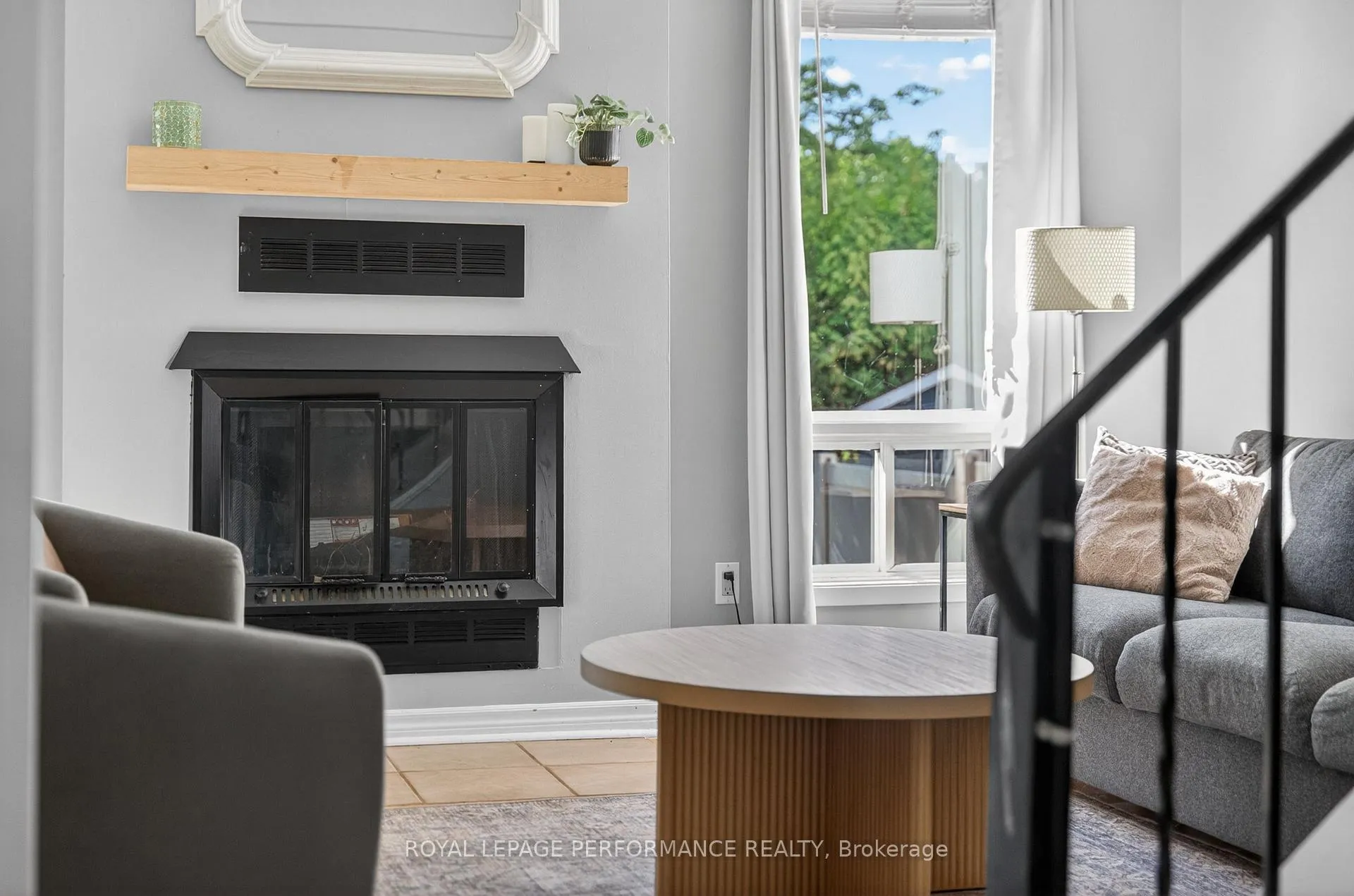 Photo 9 of 12 Barra Avenue, Ottawa, Kanata - Glencairn/Hazeldean — HOMEH