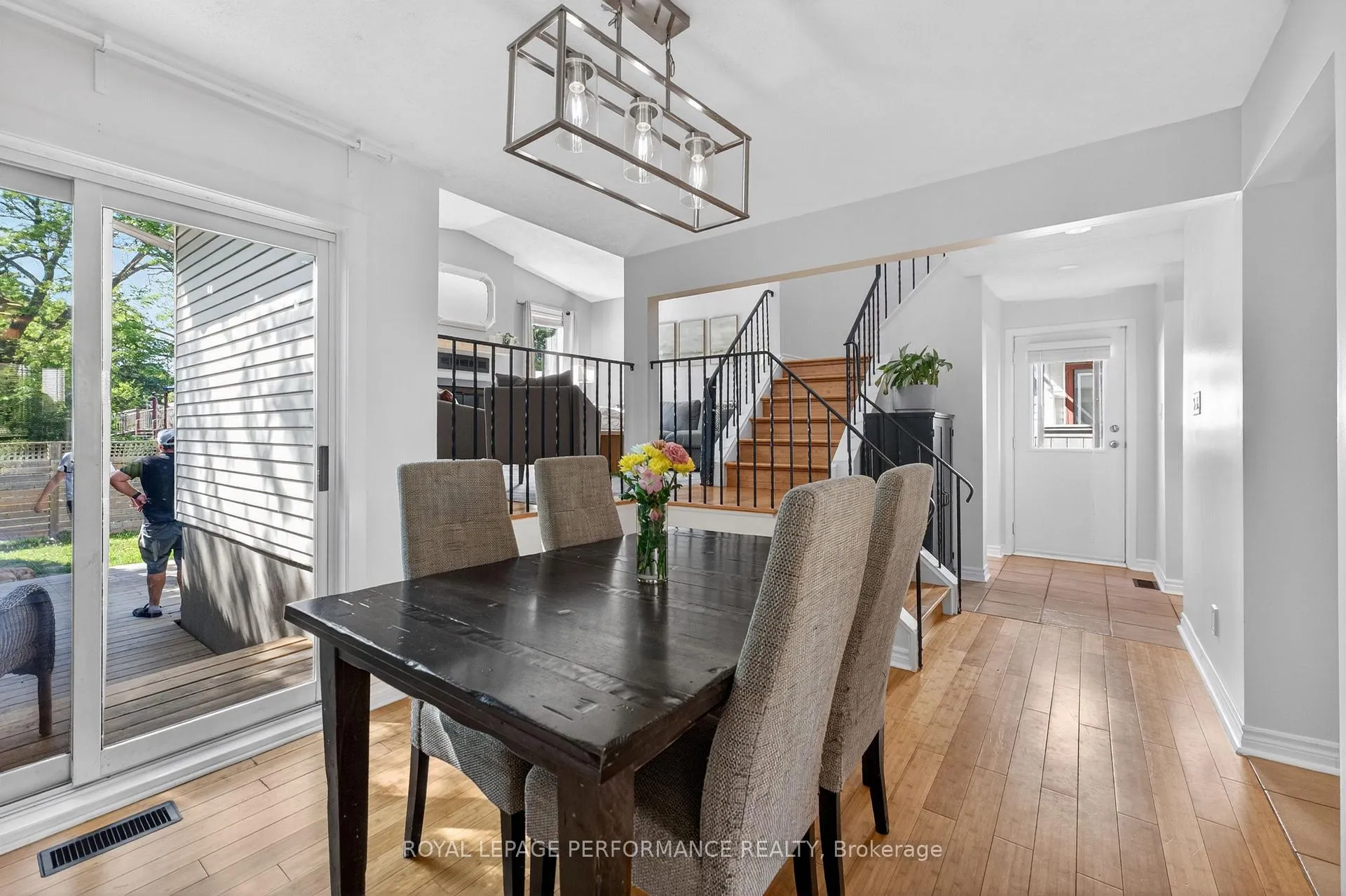 Photo 10 of 12 Barra Avenue, Ottawa, Kanata - Glencairn/Hazeldean — HOMEH