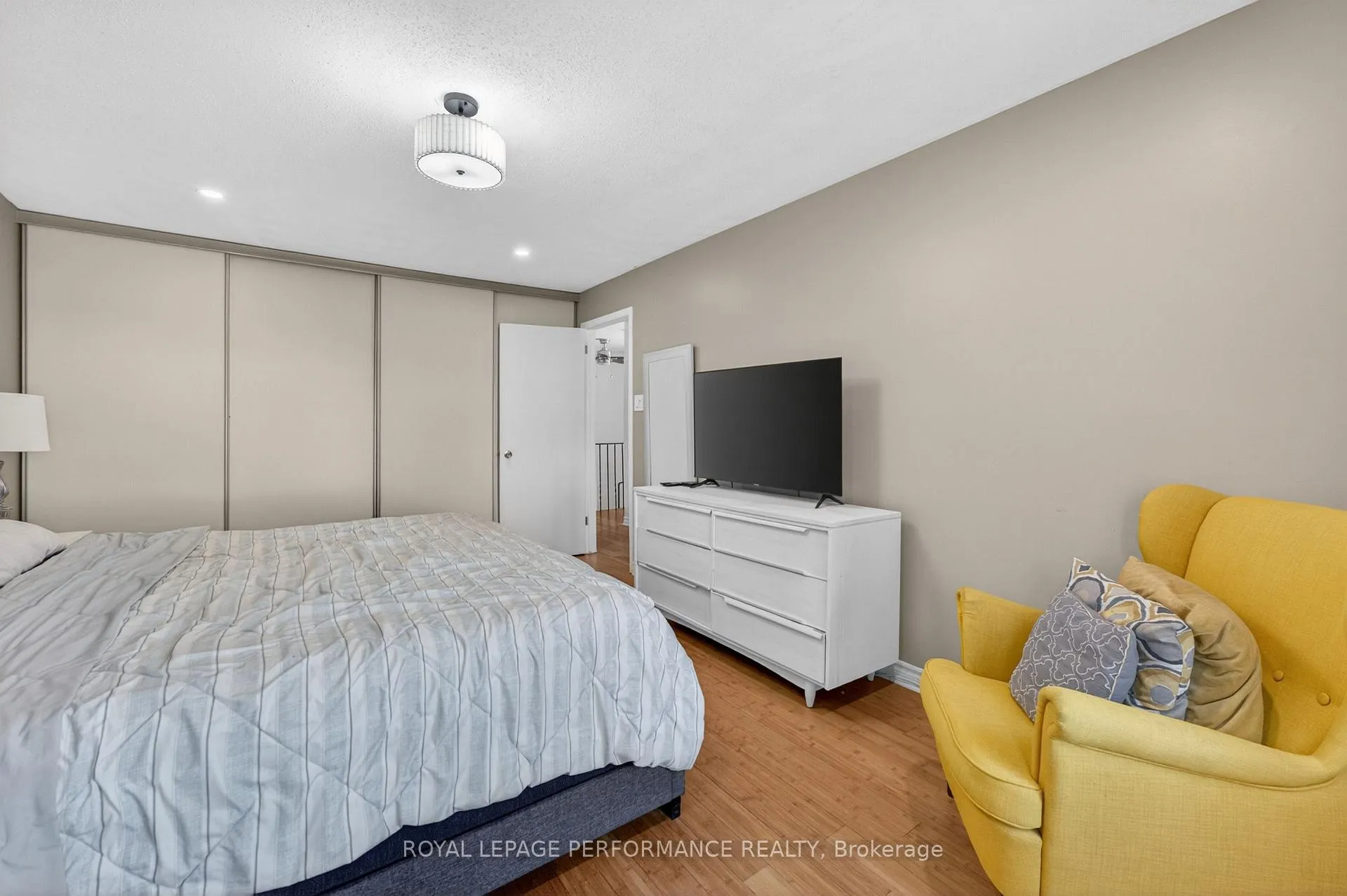 Photo 22 of 12 Barra Avenue, Ottawa, Kanata - Glencairn/Hazeldean — HOMEH