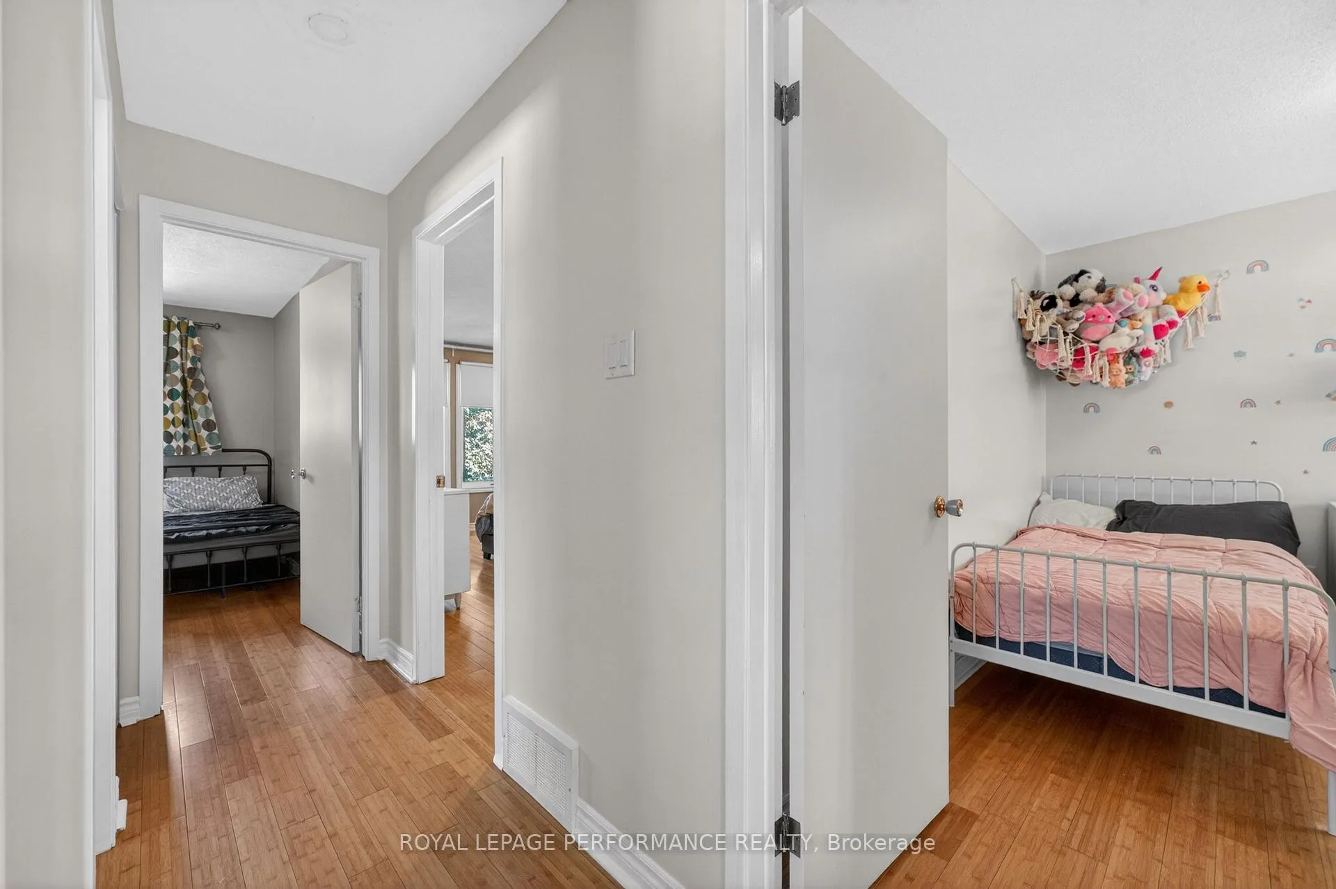 Photo 23 of 12 Barra Avenue, Ottawa, Kanata - Glencairn/Hazeldean — HOMEH