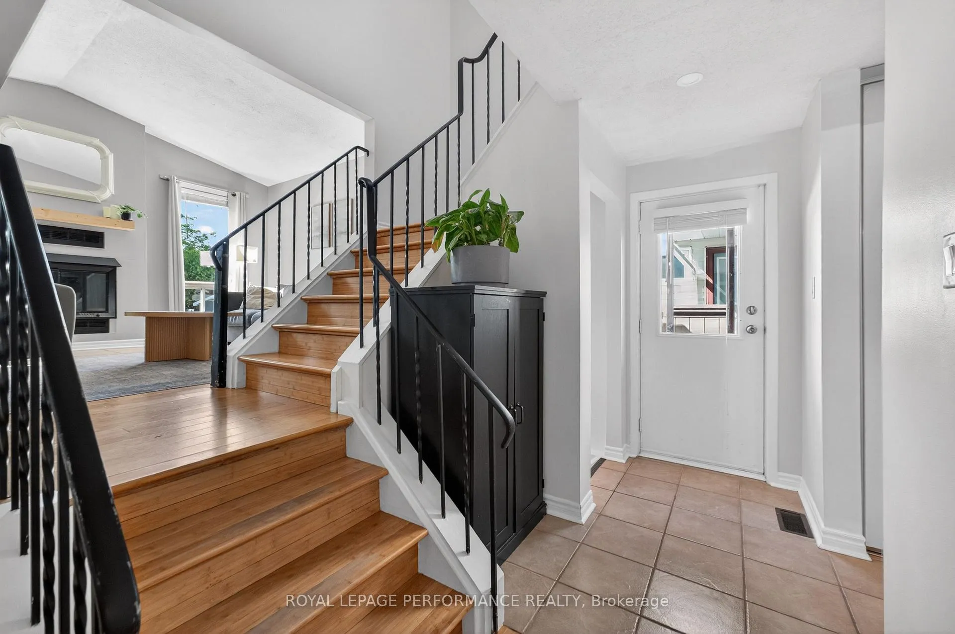 Photo 27 of 12 Barra Avenue, Ottawa, Kanata - Glencairn/Hazeldean — HOMEH