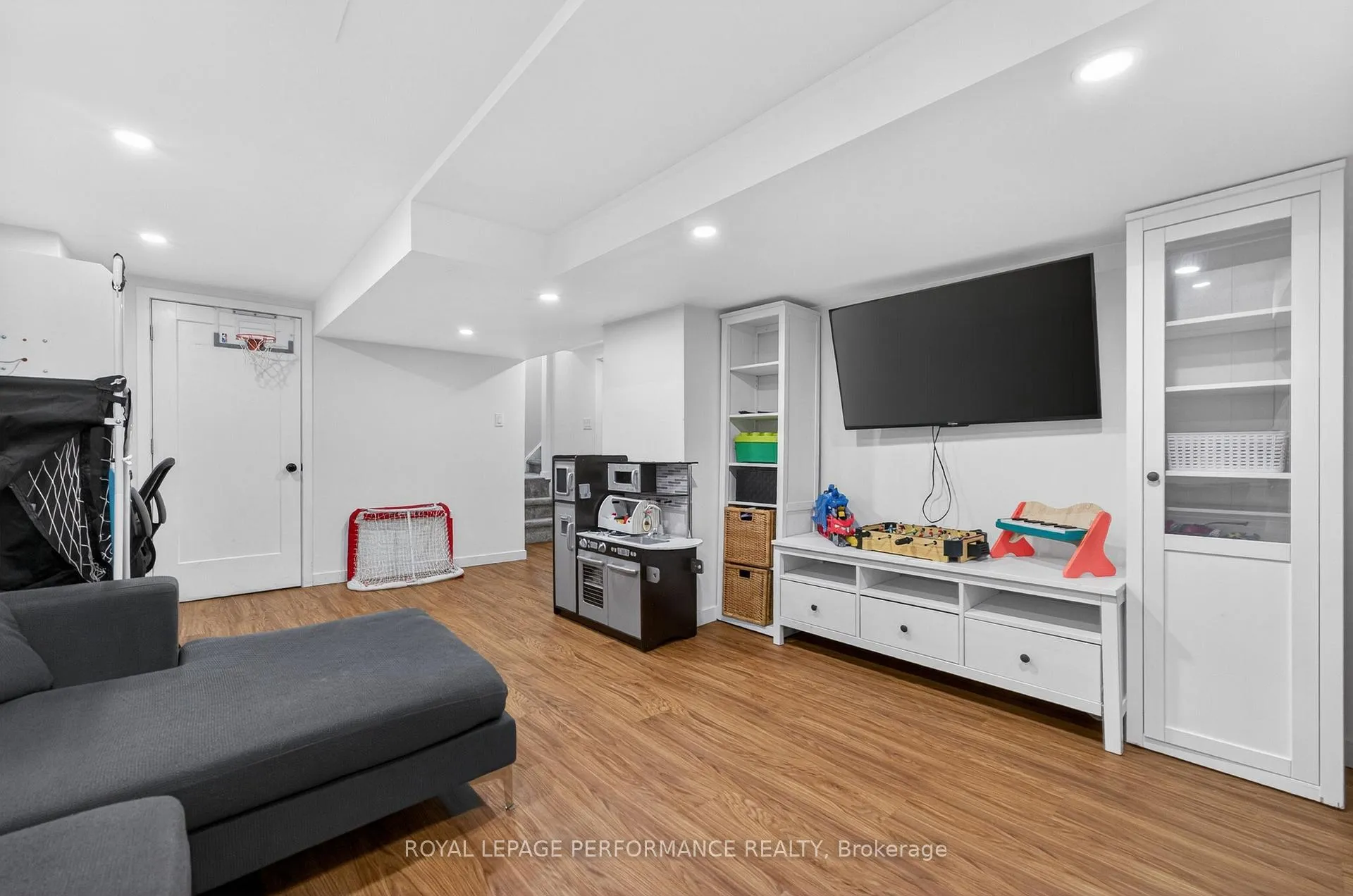 Photo 29 of 12 Barra Avenue, Ottawa, Kanata - Glencairn/Hazeldean — HOMEH