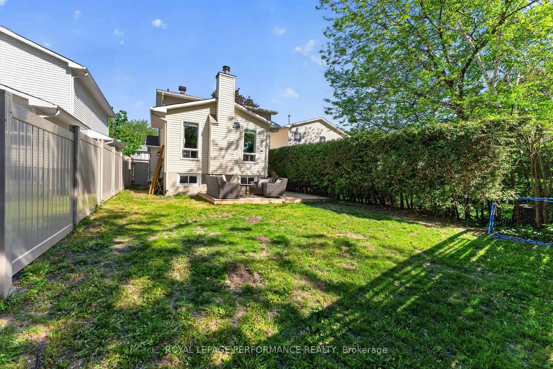 Photo 33 of 12 Barra Avenue, Ottawa, Kanata - Glencairn/Hazeldean — HOMEH