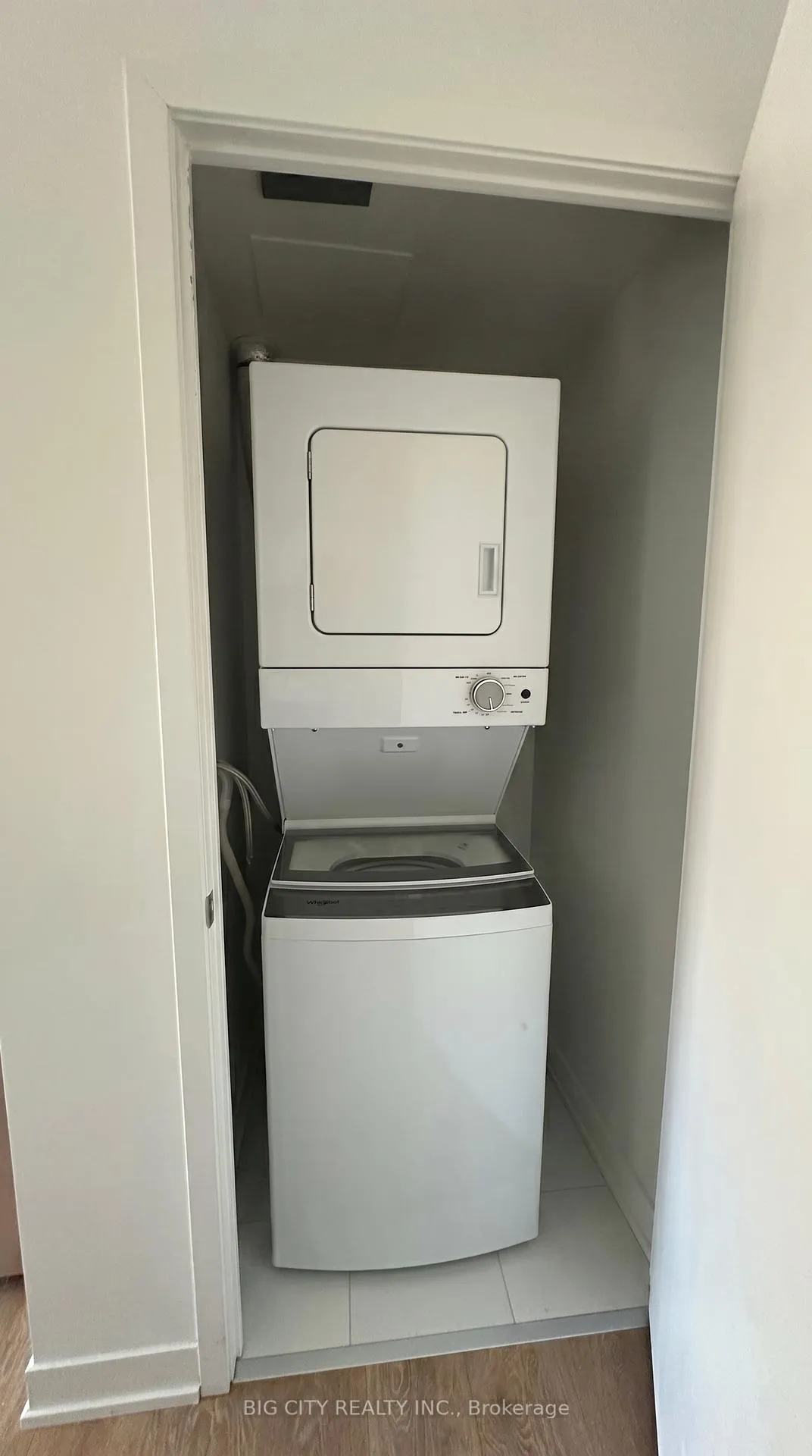 Photo 7 of Unit 1604, 474 Caldari Road, Vaughan, Concord — HOMEH
