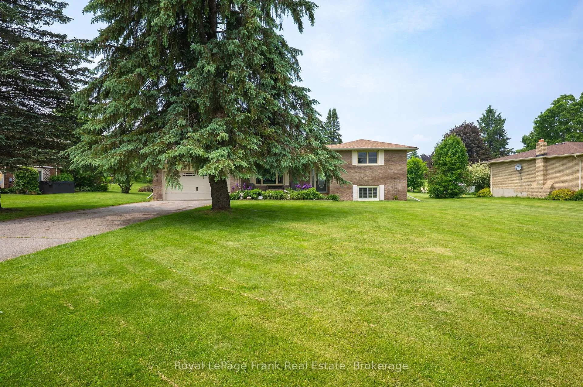 Front of 383 Old Surrey Lane
