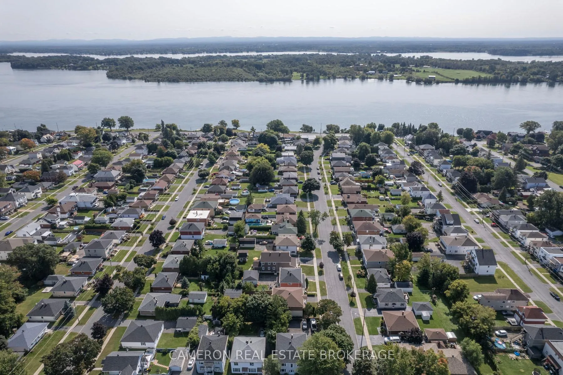 Photo 2 of 206-208 Gardner Avenue, Cornwall — HOMEH