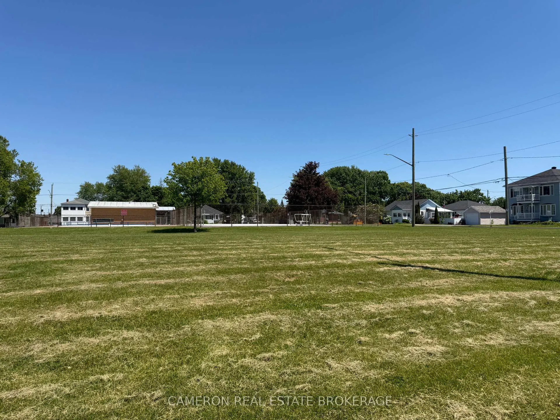 Photo 19 of 206-208 Gardner Avenue, Cornwall — HOMEH