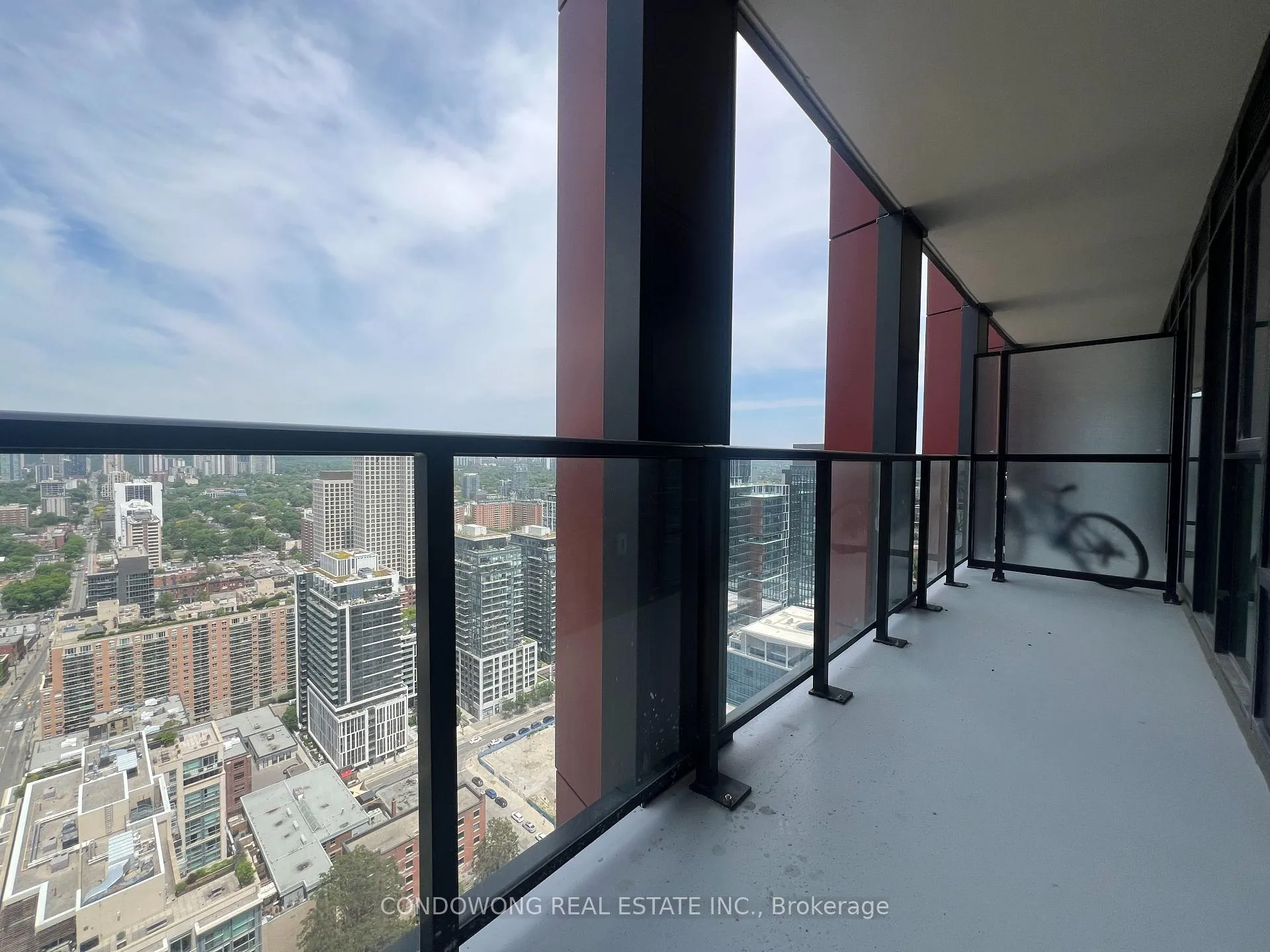 Photo 8 of Unit 4016, 180 Front Street E, Toronto, Moss Park — HOMEH