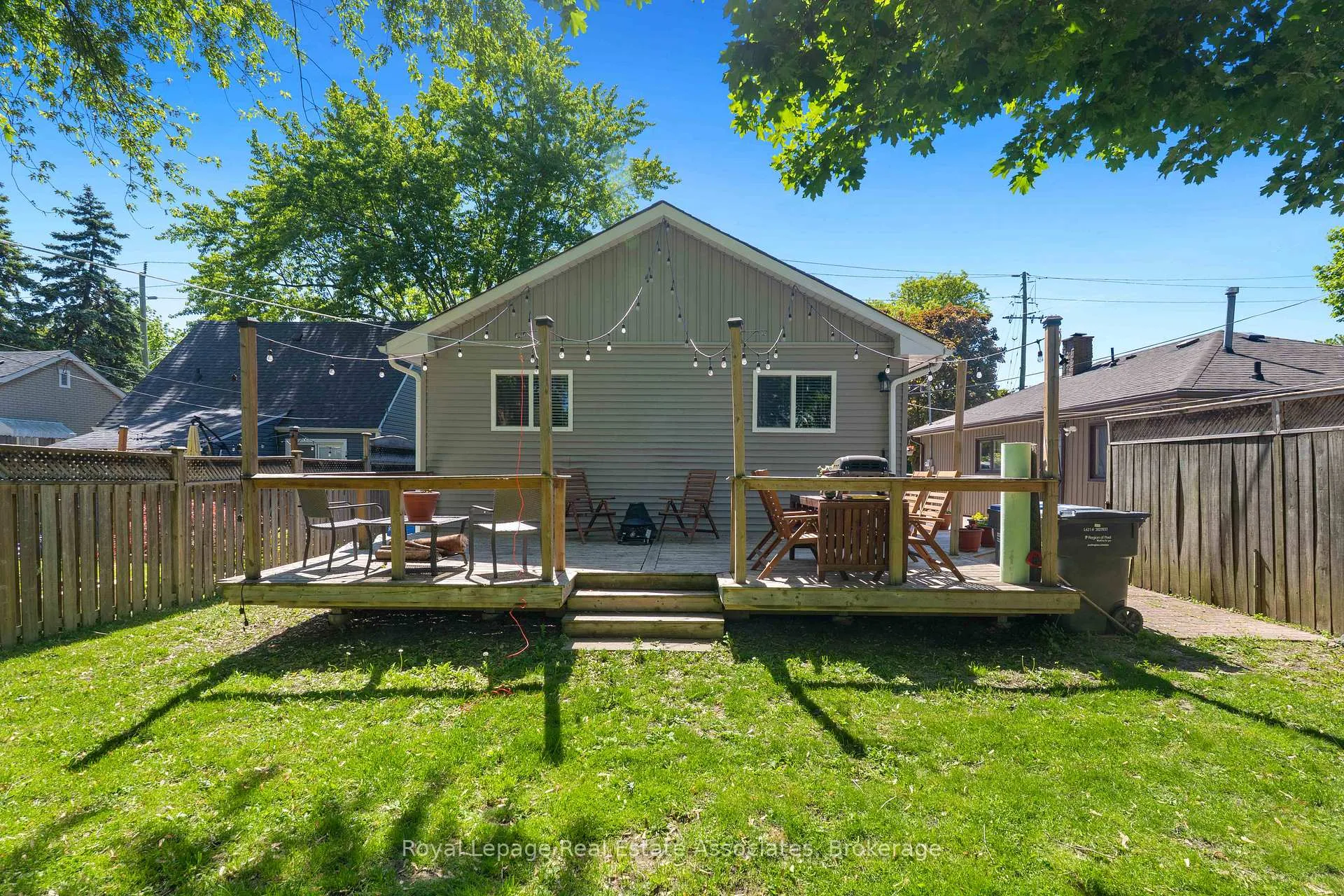 Photo 24 of 54 Frederick Street, Brampton, Downtown Brampton — HOMEH