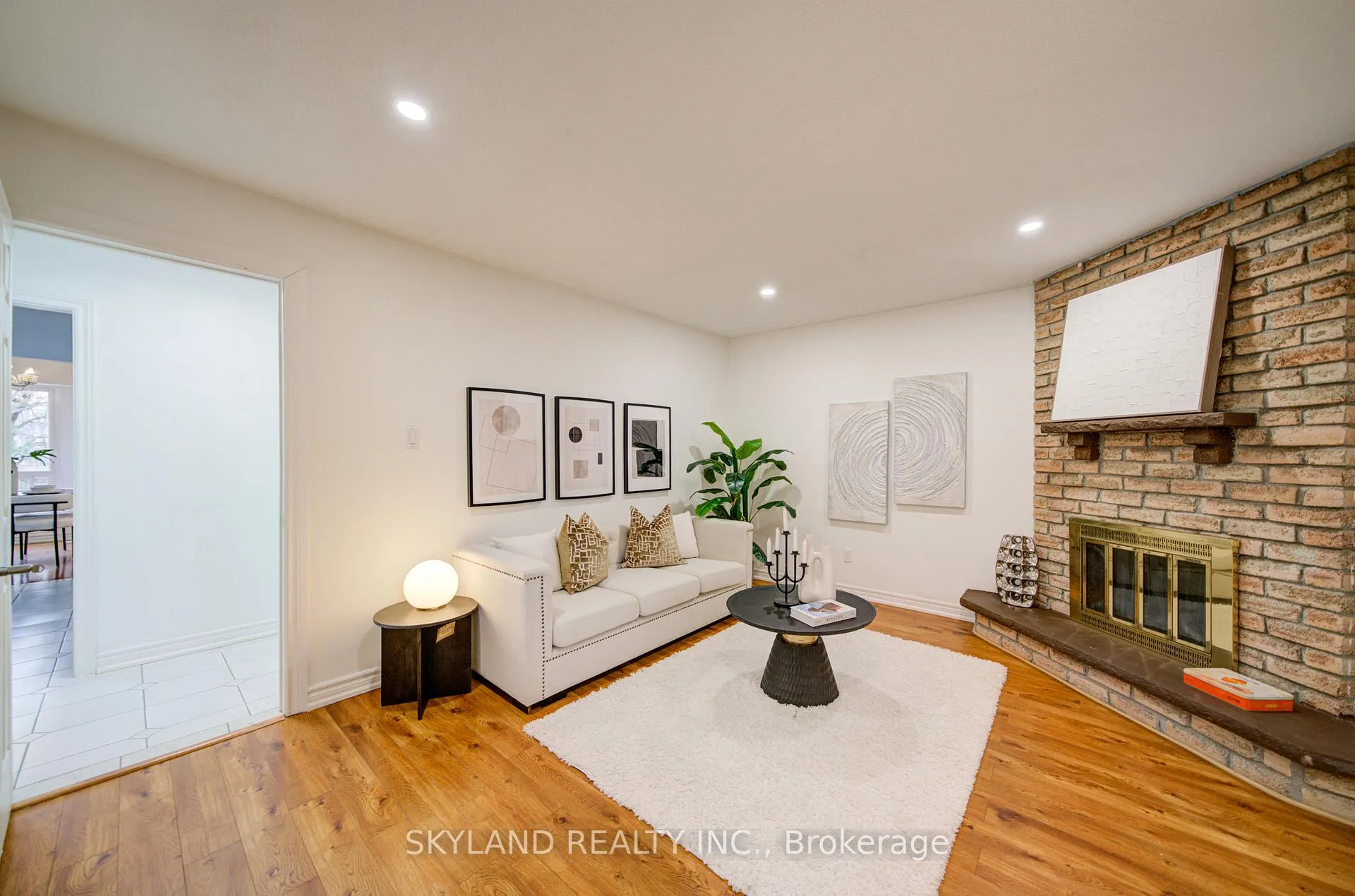 Photo 9 of 56 Upton Crescent, Markham, Milliken Mills West — HOMEH