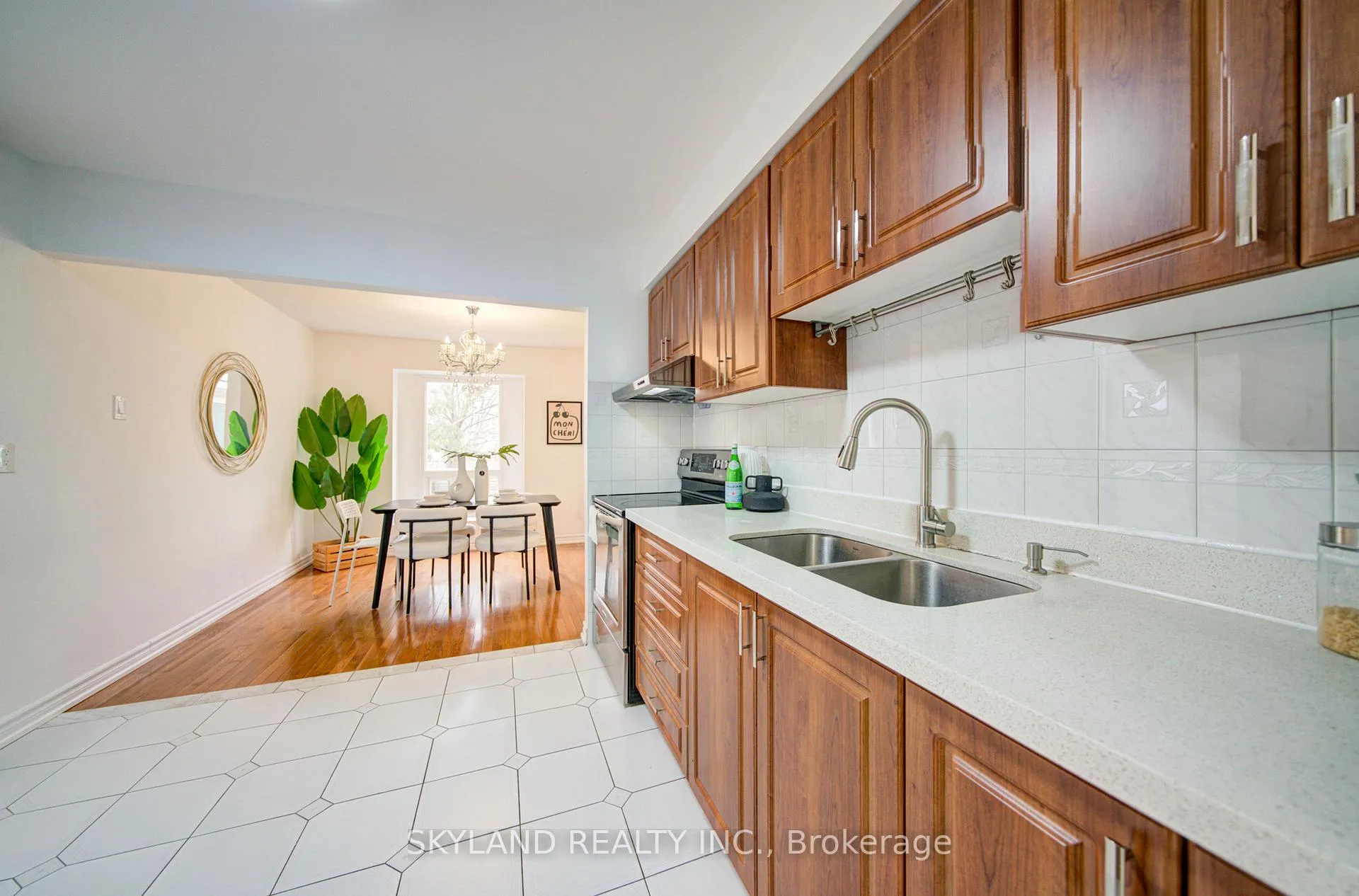 Photo 13 of 56 Upton Crescent, Markham, Milliken Mills West — HOMEH