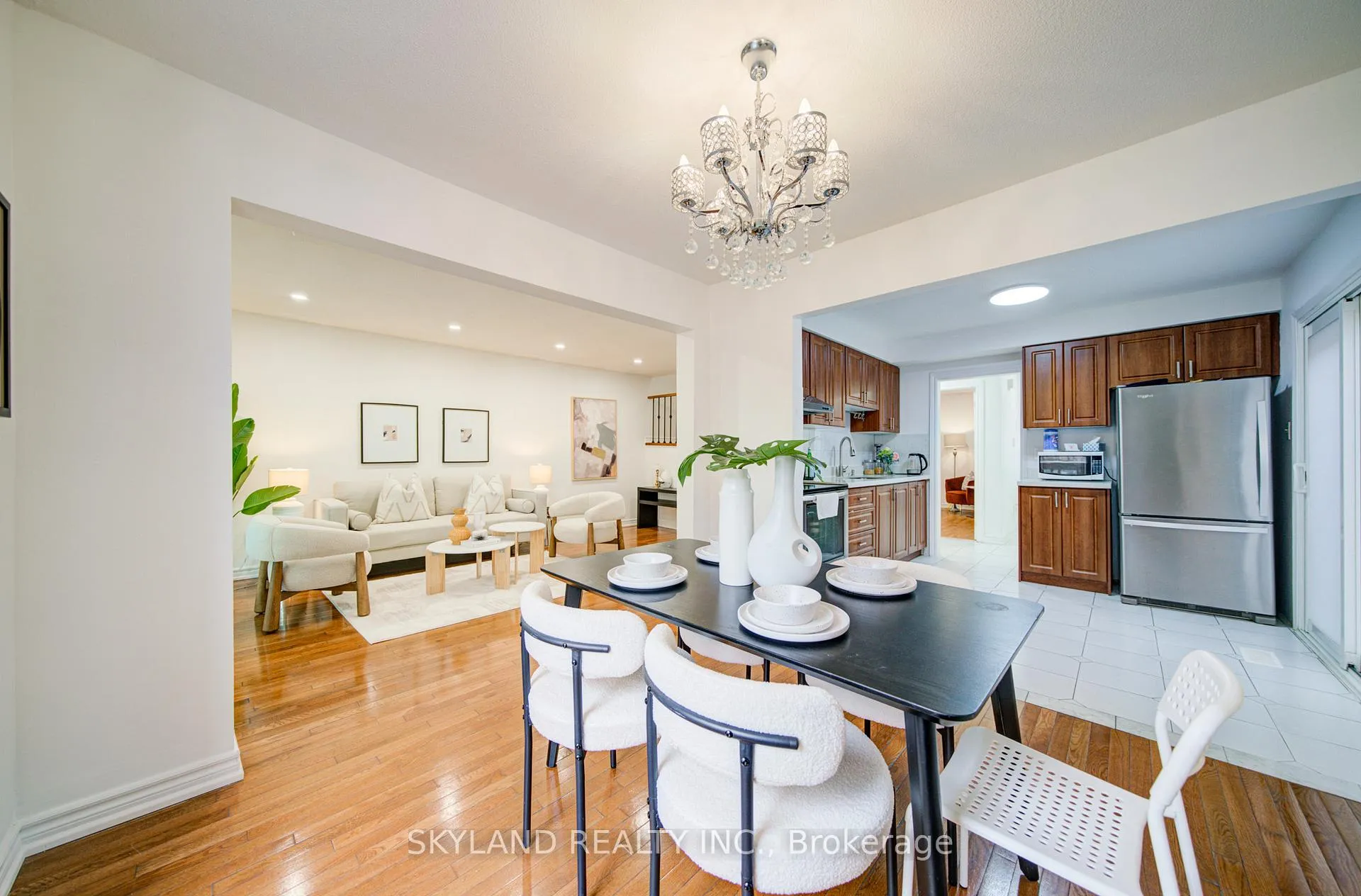 Photo 17 of 56 Upton Crescent, Markham, Milliken Mills West — HOMEH