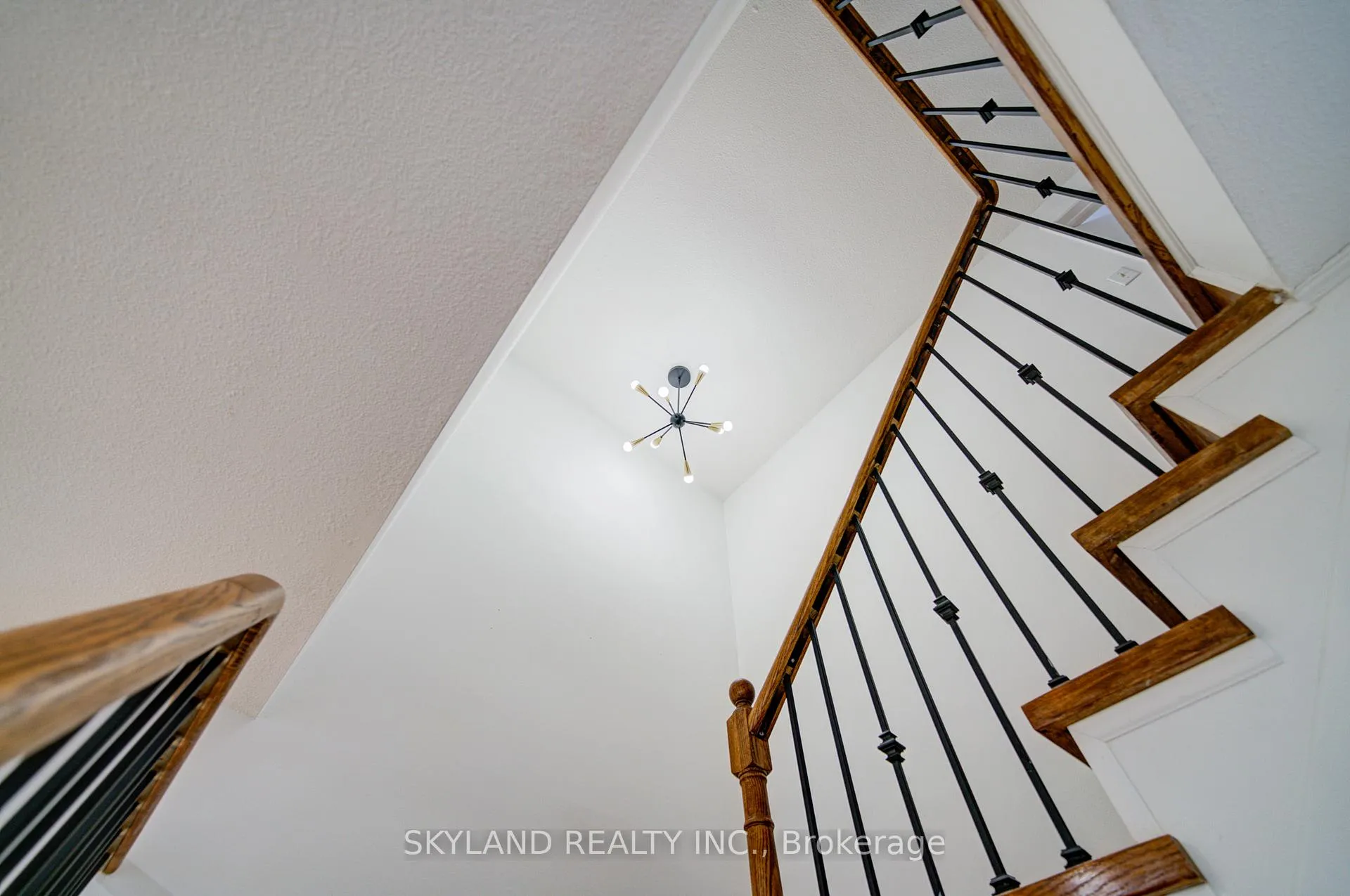 Photo 22 of 56 Upton Crescent, Markham, Milliken Mills West — HOMEH