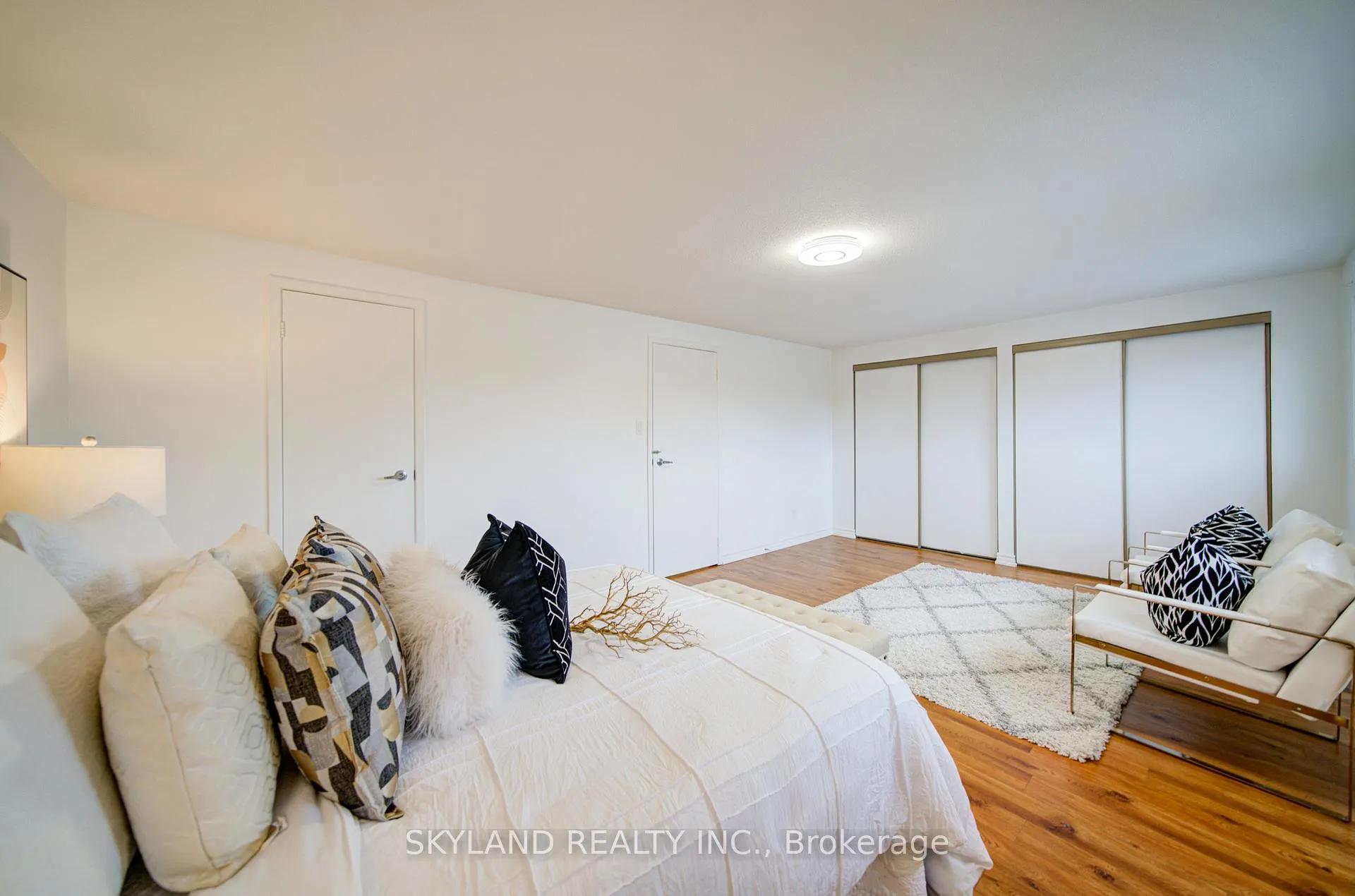 Photo 34 of 56 Upton Crescent, Markham, Milliken Mills West — HOMEH