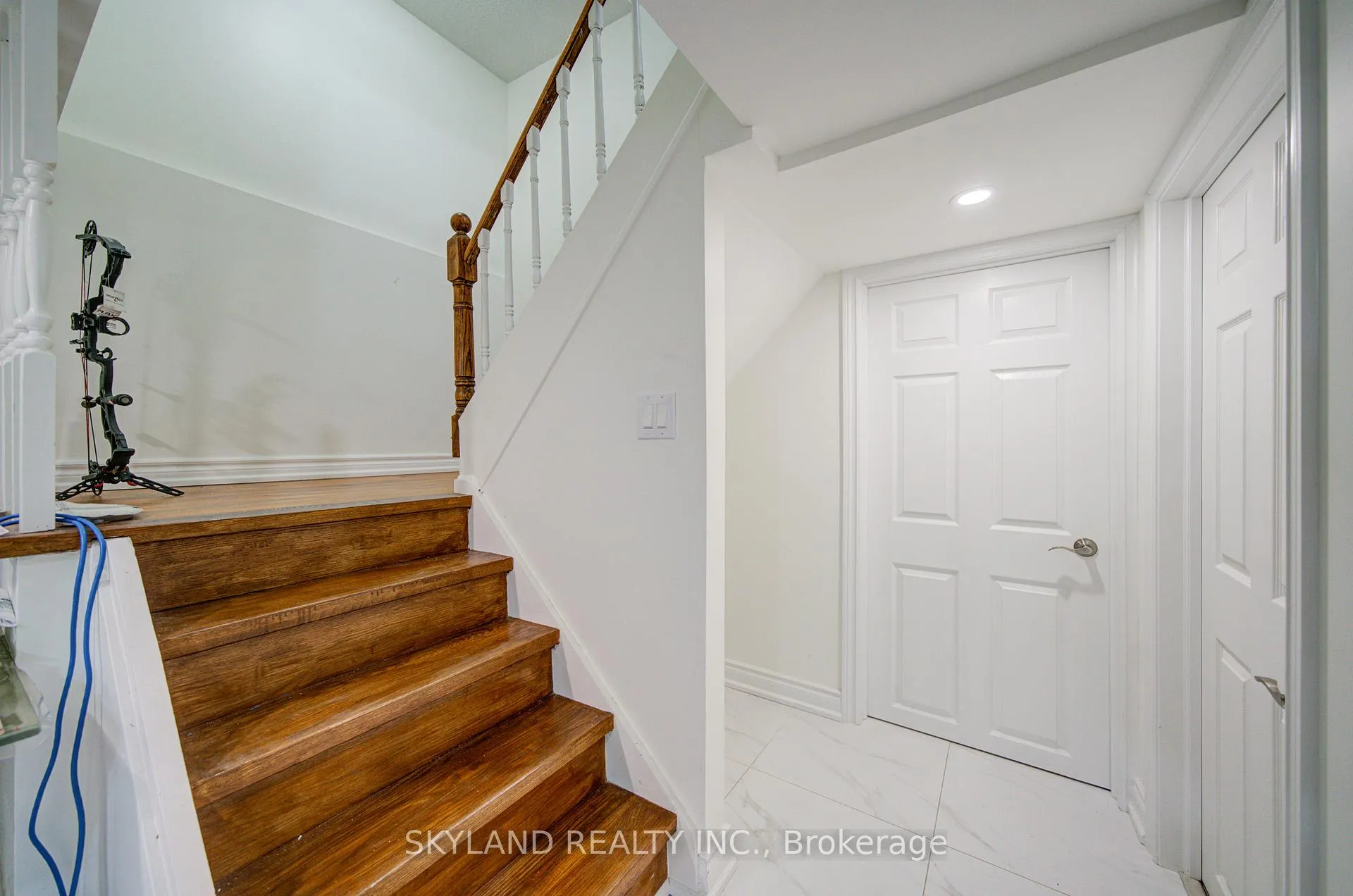 Photo 43 of 56 Upton Crescent, Markham, Milliken Mills West — HOMEH