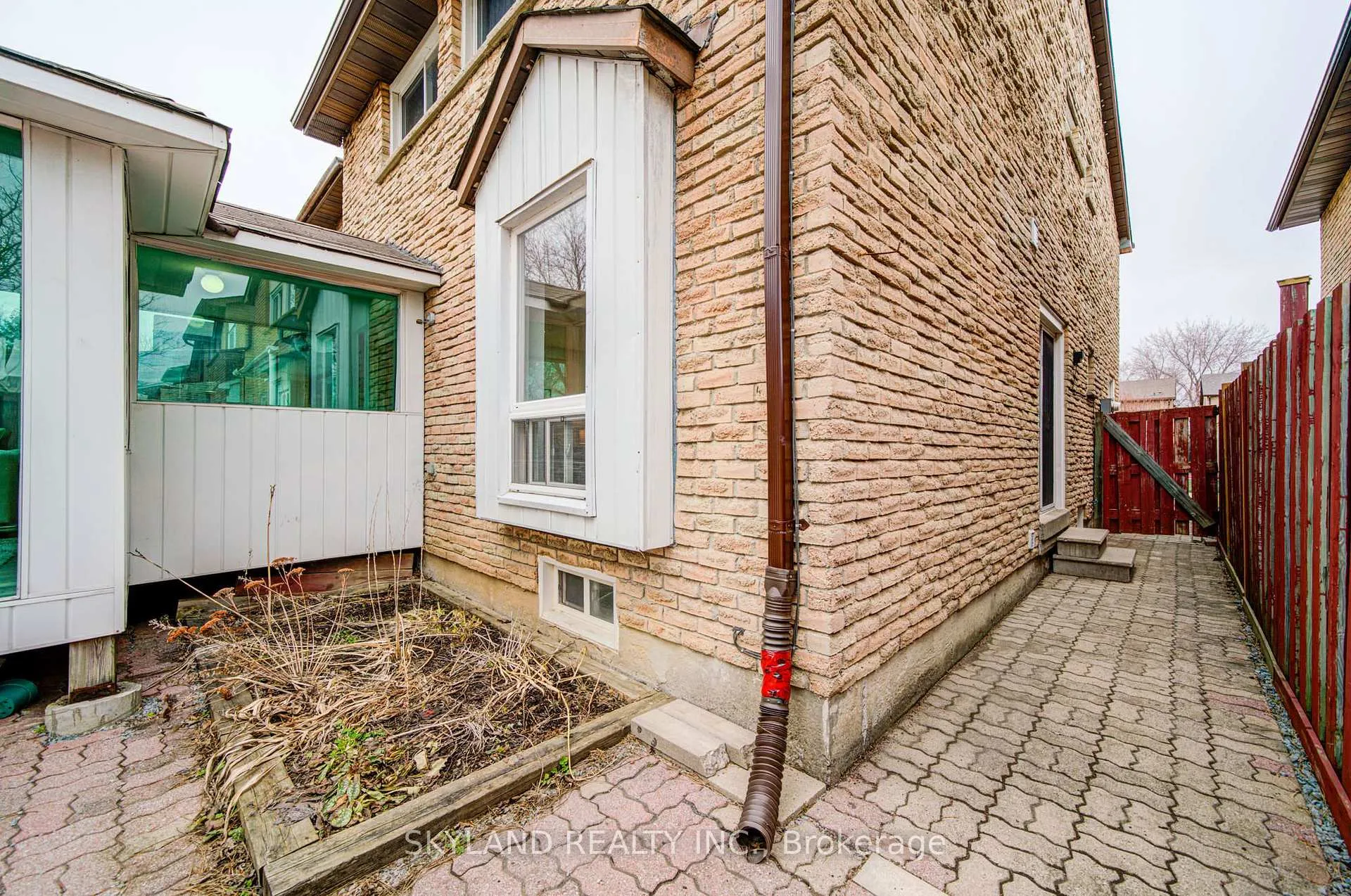 Photo 47 of 56 Upton Crescent, Markham, Milliken Mills West — HOMEH