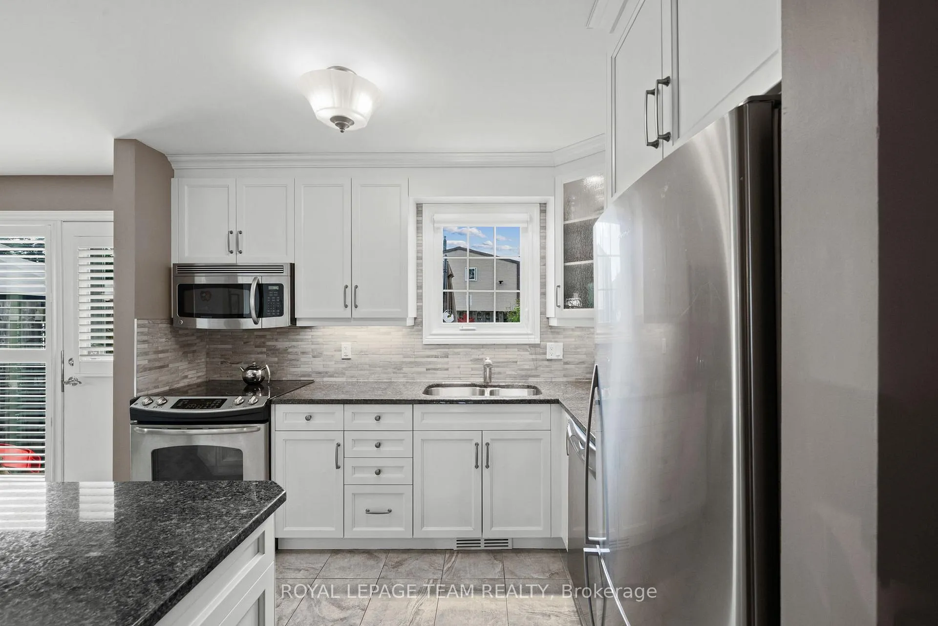 Photo 10 of 3322 Southgate Road, Ottawa, South Keys — HOMEH