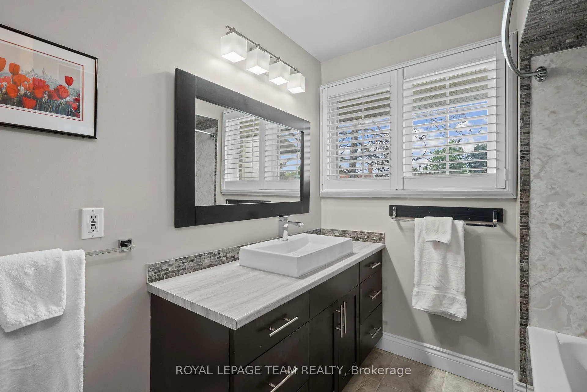 Photo 24 of 3322 Southgate Road, Ottawa, South Keys — HOMEH