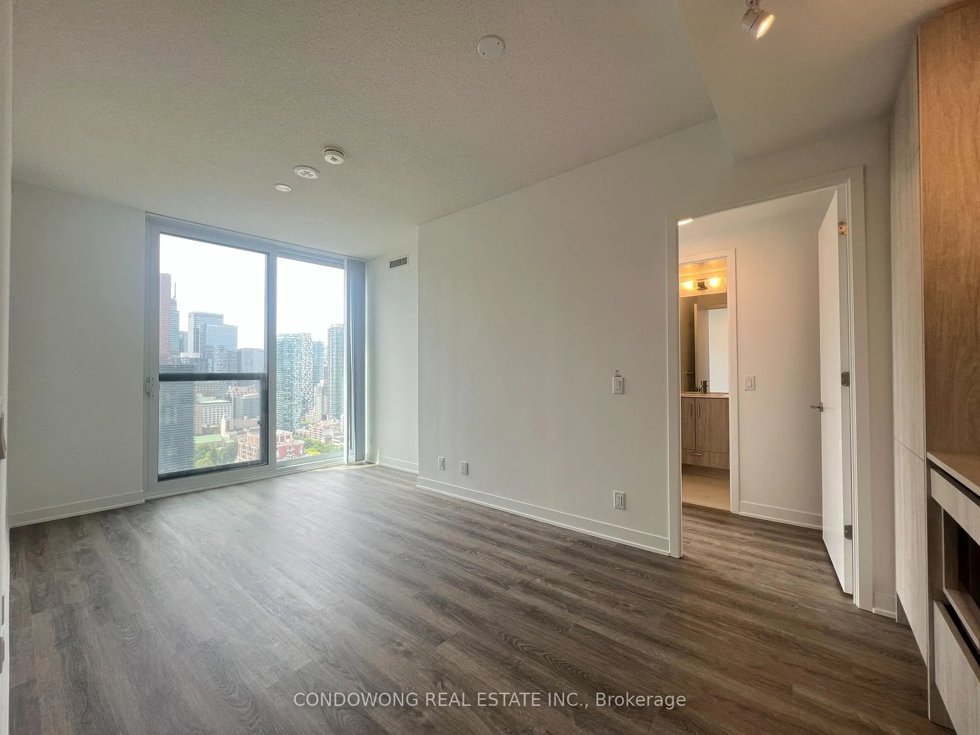 Photo 2 of Unit 3512, 180 Front Street E, Toronto, Moss Park — HOMEH