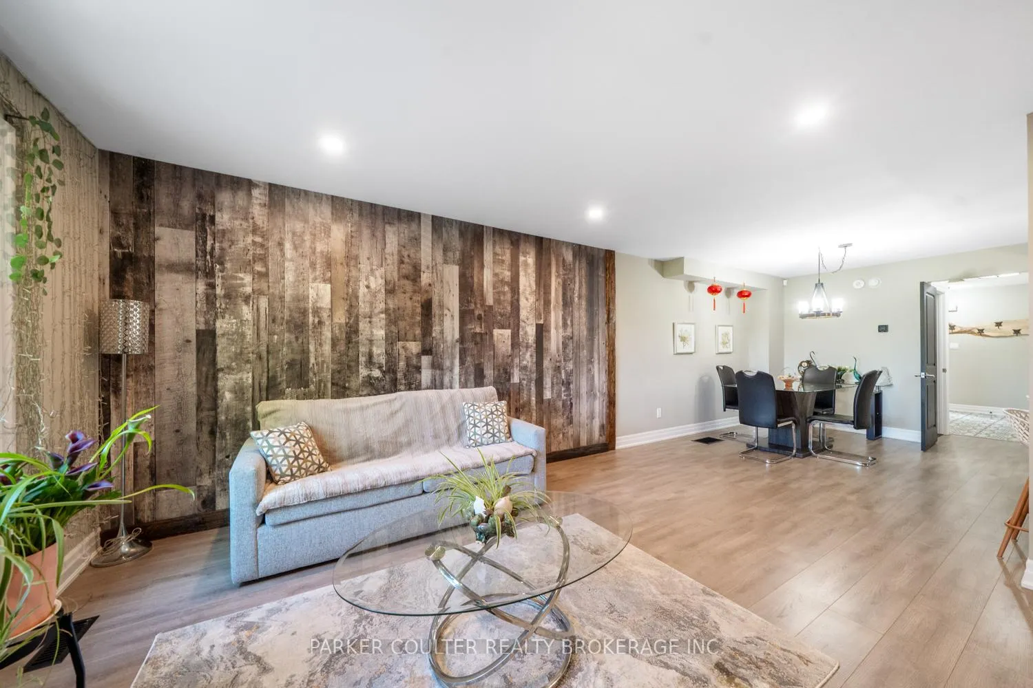 Photo 11 of 240 Hickling Trail, Barrie, Grove East — HOMEH