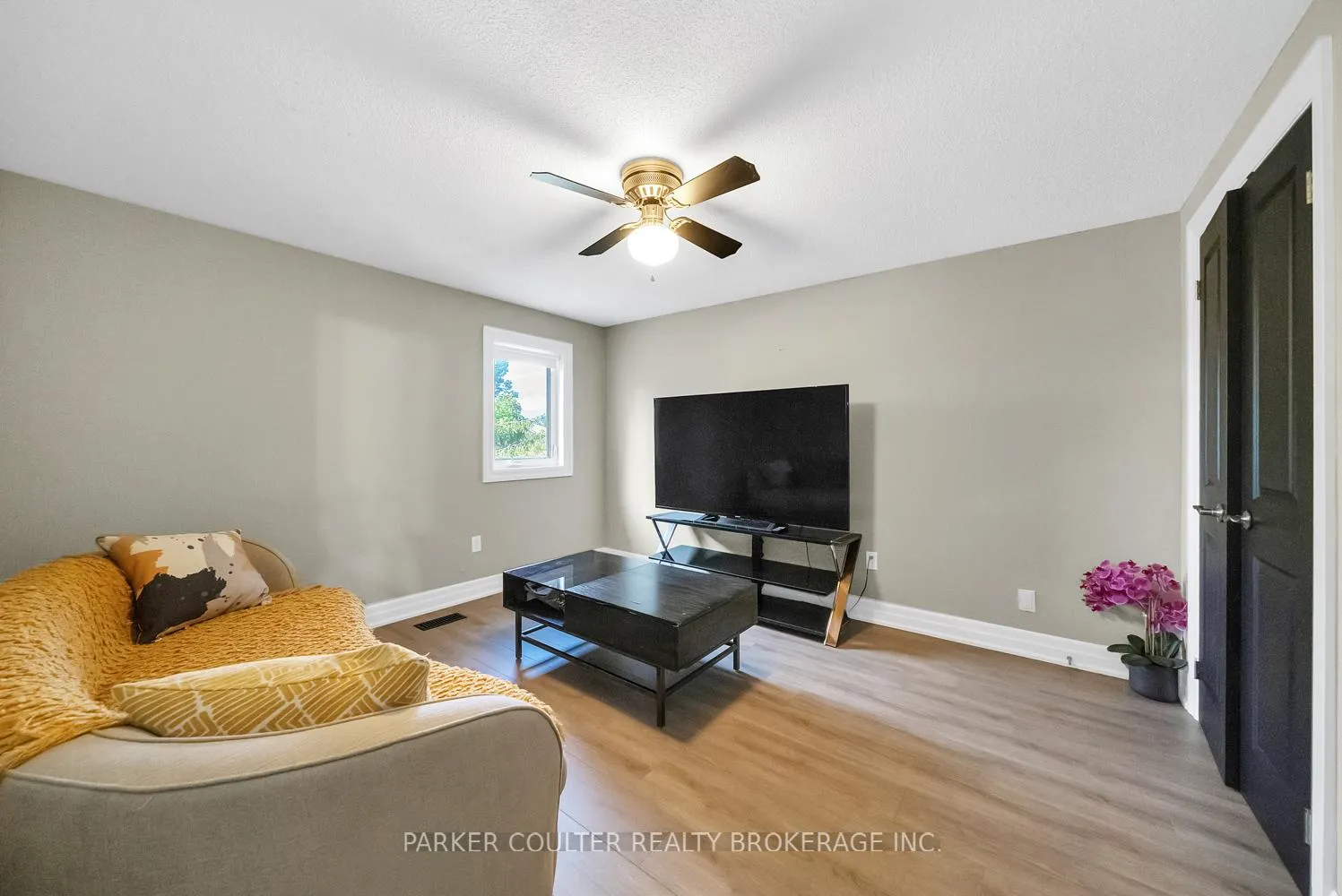 Photo 22 of 240 Hickling Trail, Barrie, Grove East — HOMEH