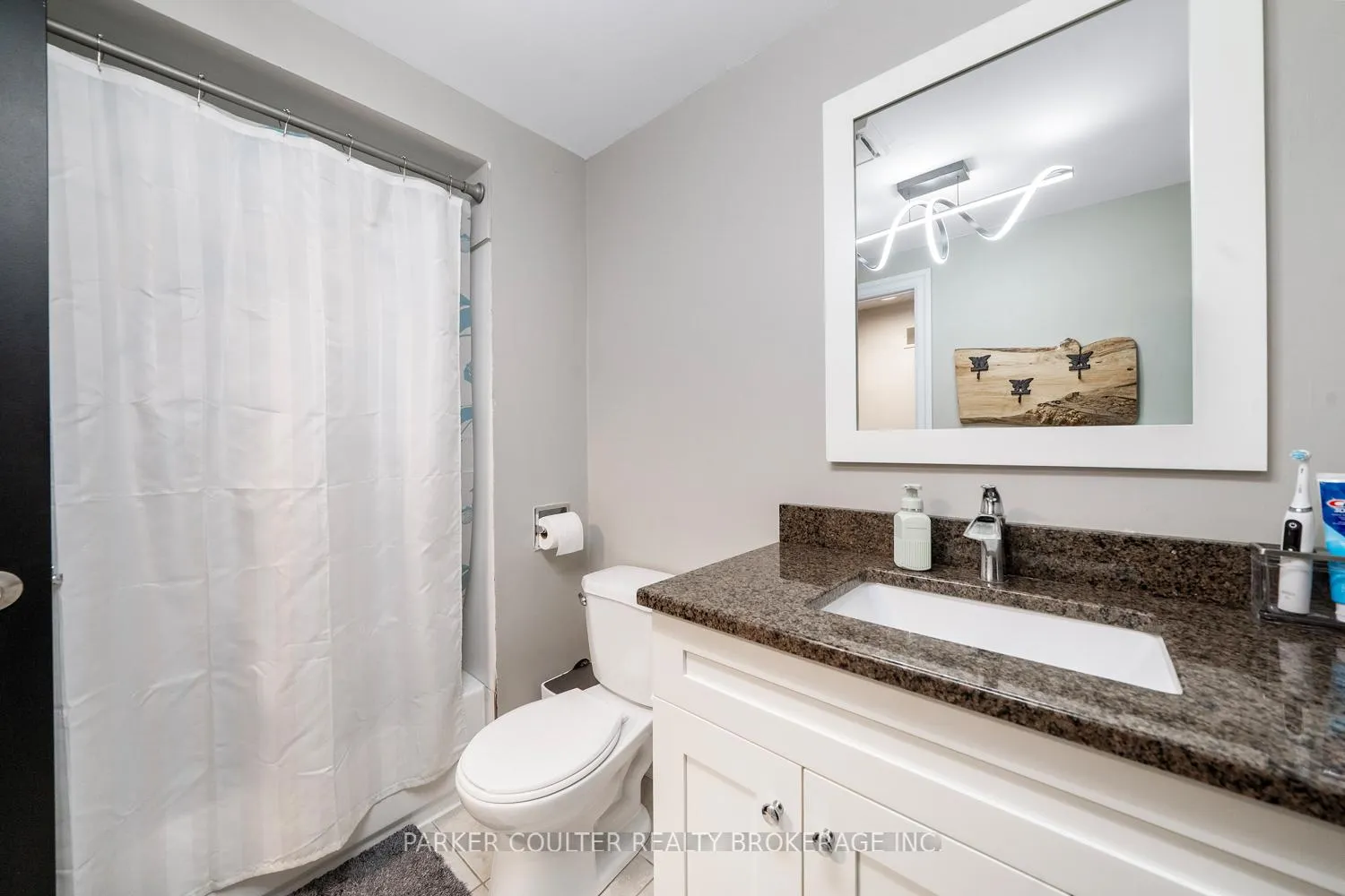 Photo 33 of 240 Hickling Trail, Barrie, Grove East — HOMEH