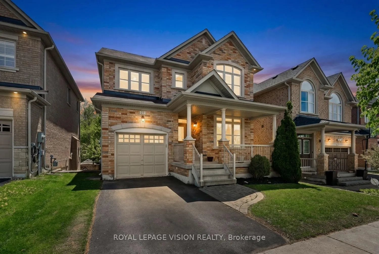 Photo 2 of 27 Ida Jane Grove, Whitchurch-Stouffville, Stouffville — HOMEH