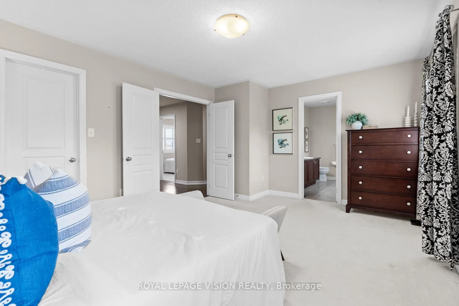 Photo 17 of 27 Ida Jane Grove, Whitchurch-Stouffville, Stouffville — HOMEH